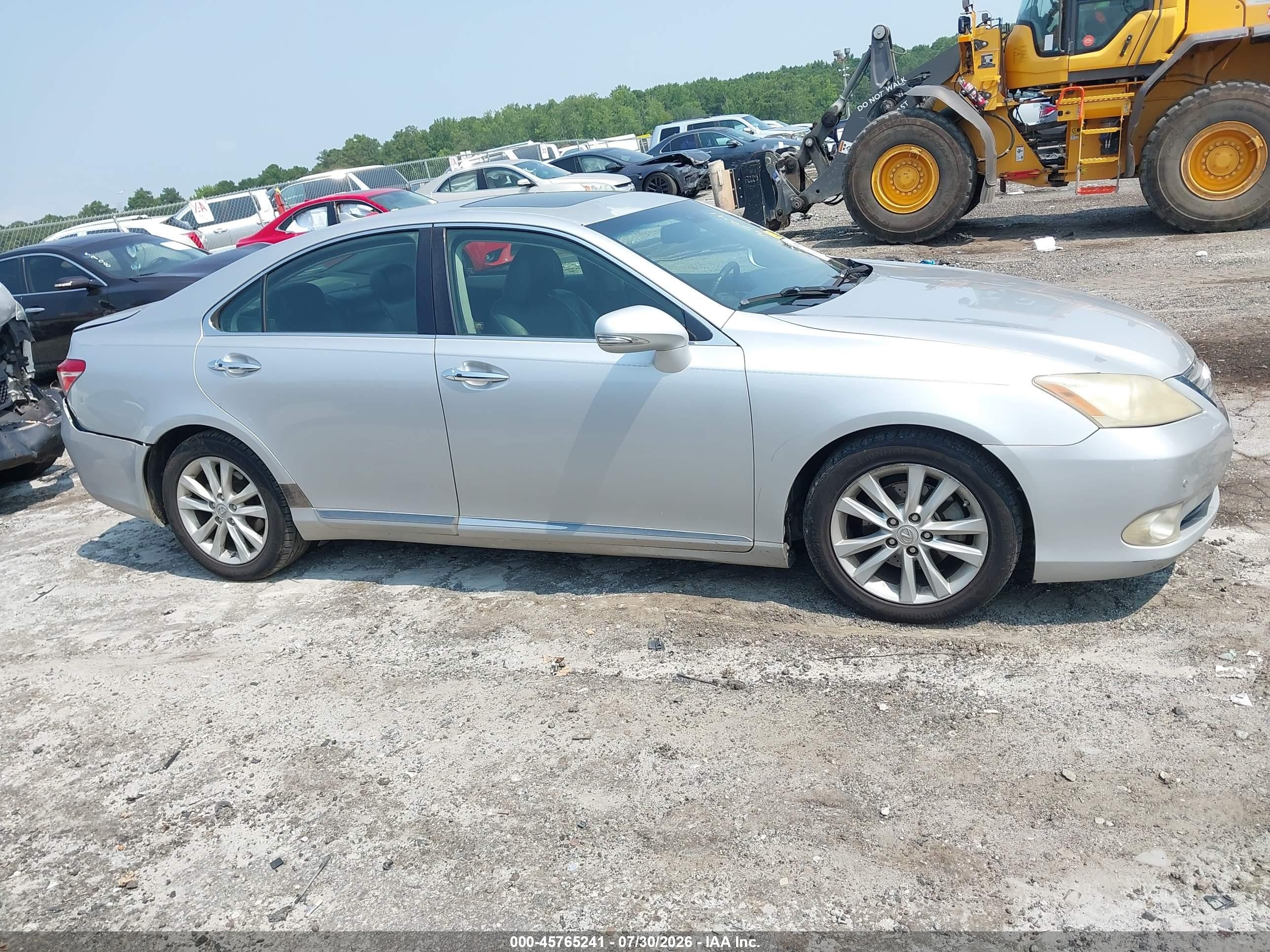 2010 Lexus Es 350   Silver vin: JTHBK1EG8A2413576