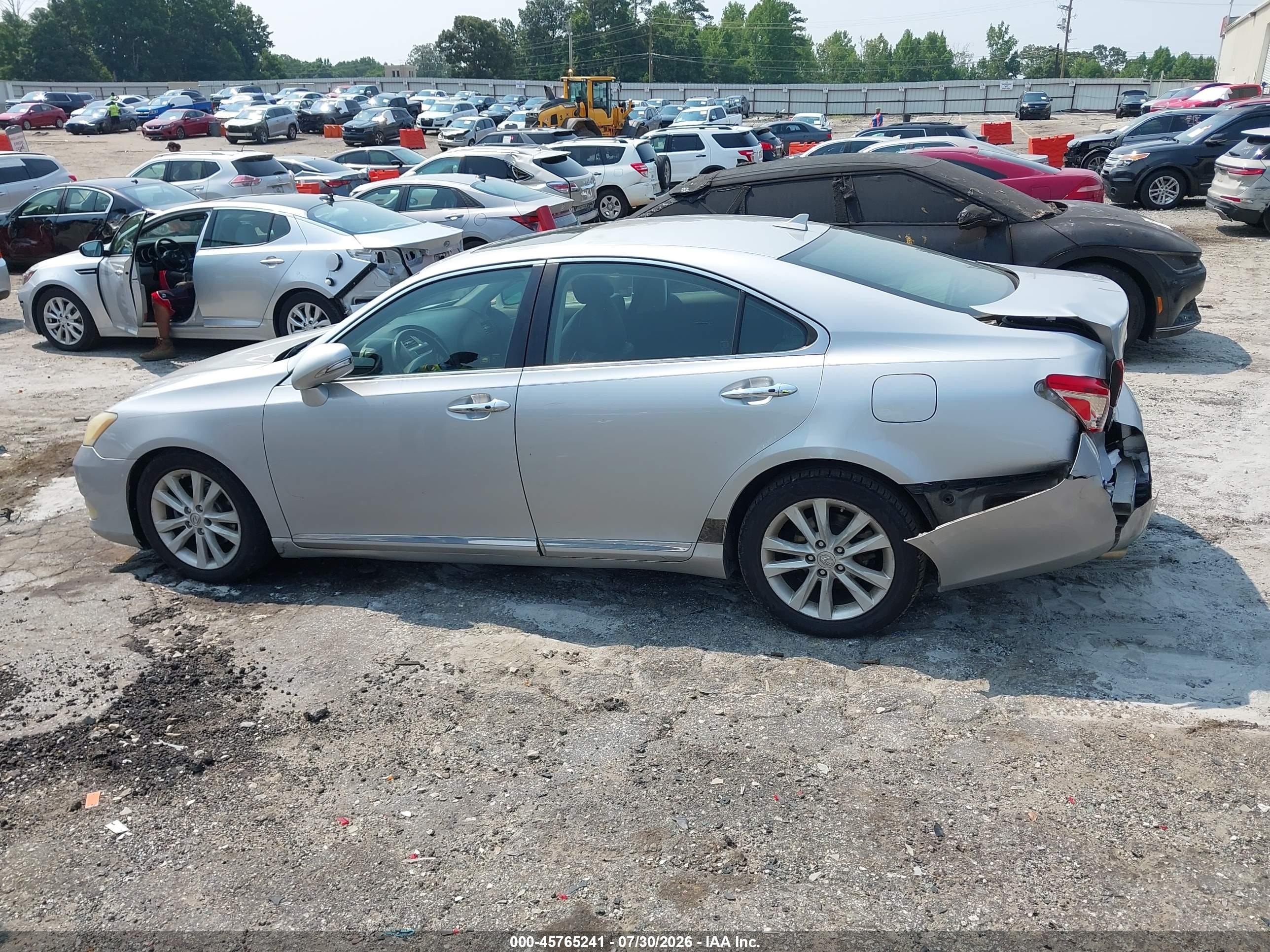 2010 Lexus Es 350   Silver vin: JTHBK1EG8A2413576
