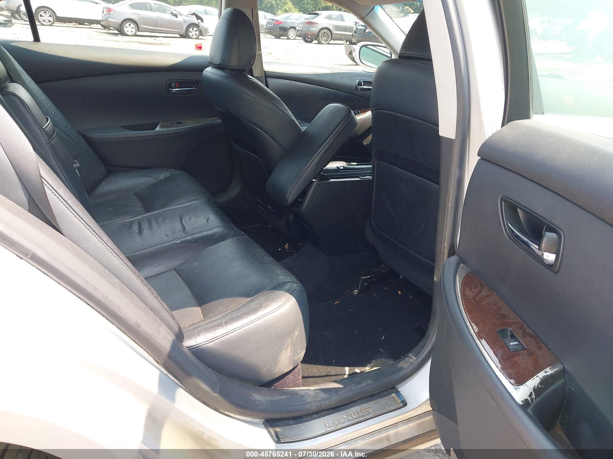 2010 Lexus Es 350   Silver vin: JTHBK1EG8A2413576
