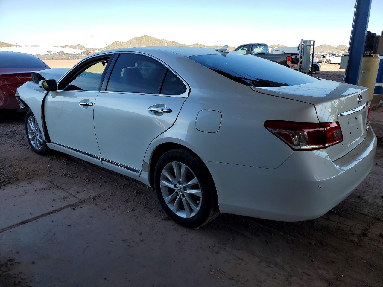 2011 Lexus Es 350 Белый vin: JTHBK1EG8B2416169