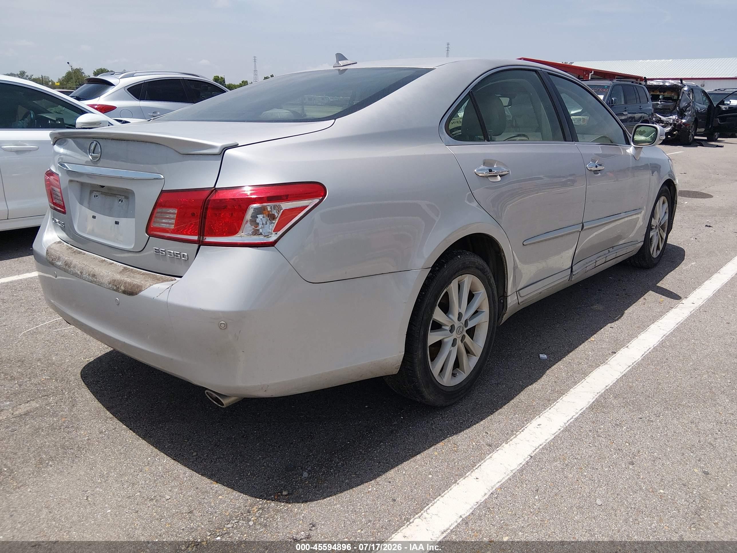 2011 Lexus Es 350   Silver vin: JTHBK1EG8B2421694