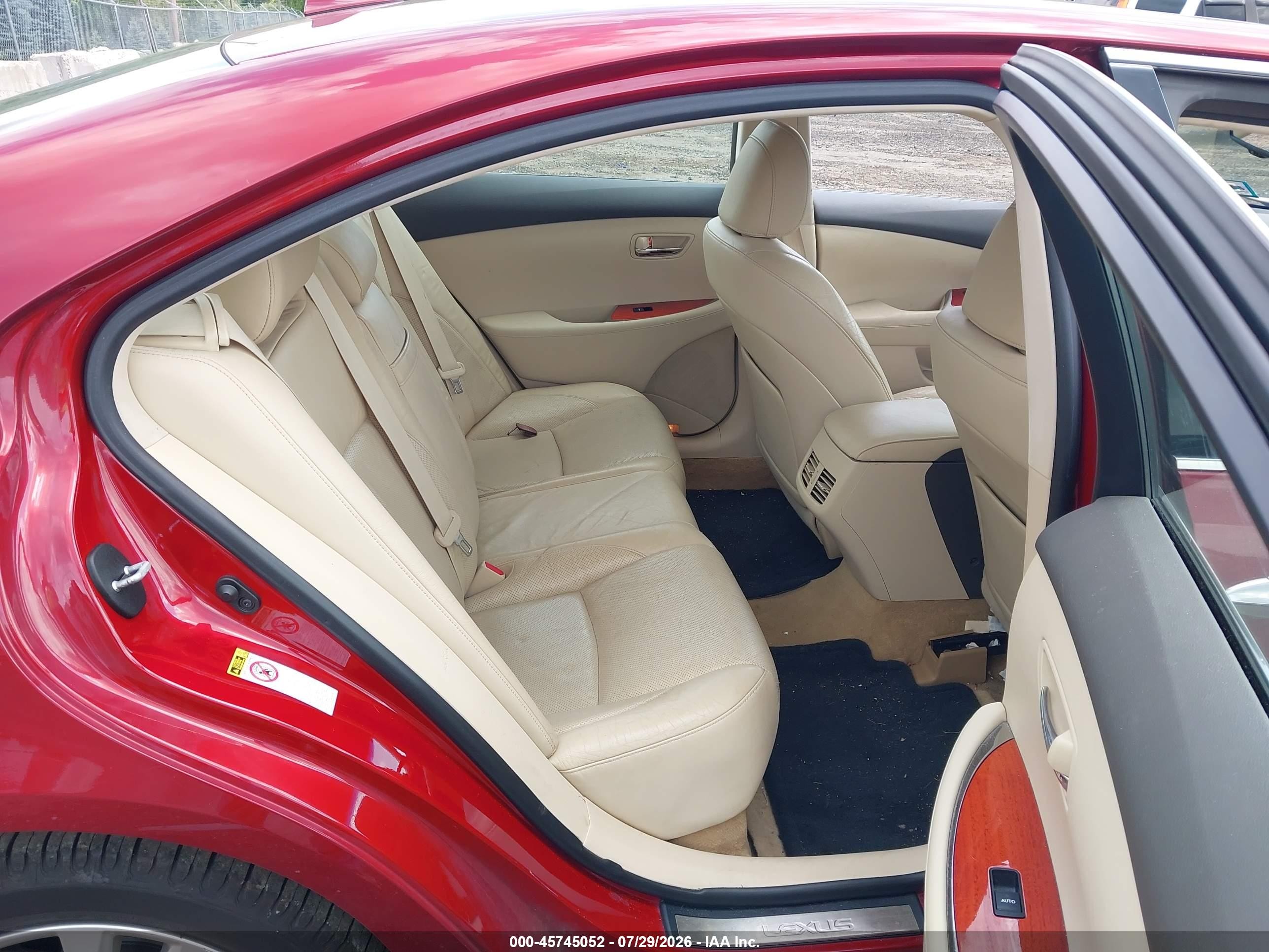 2011 Lexus Es 350   Red vin: JTHBK1EG8B2424532