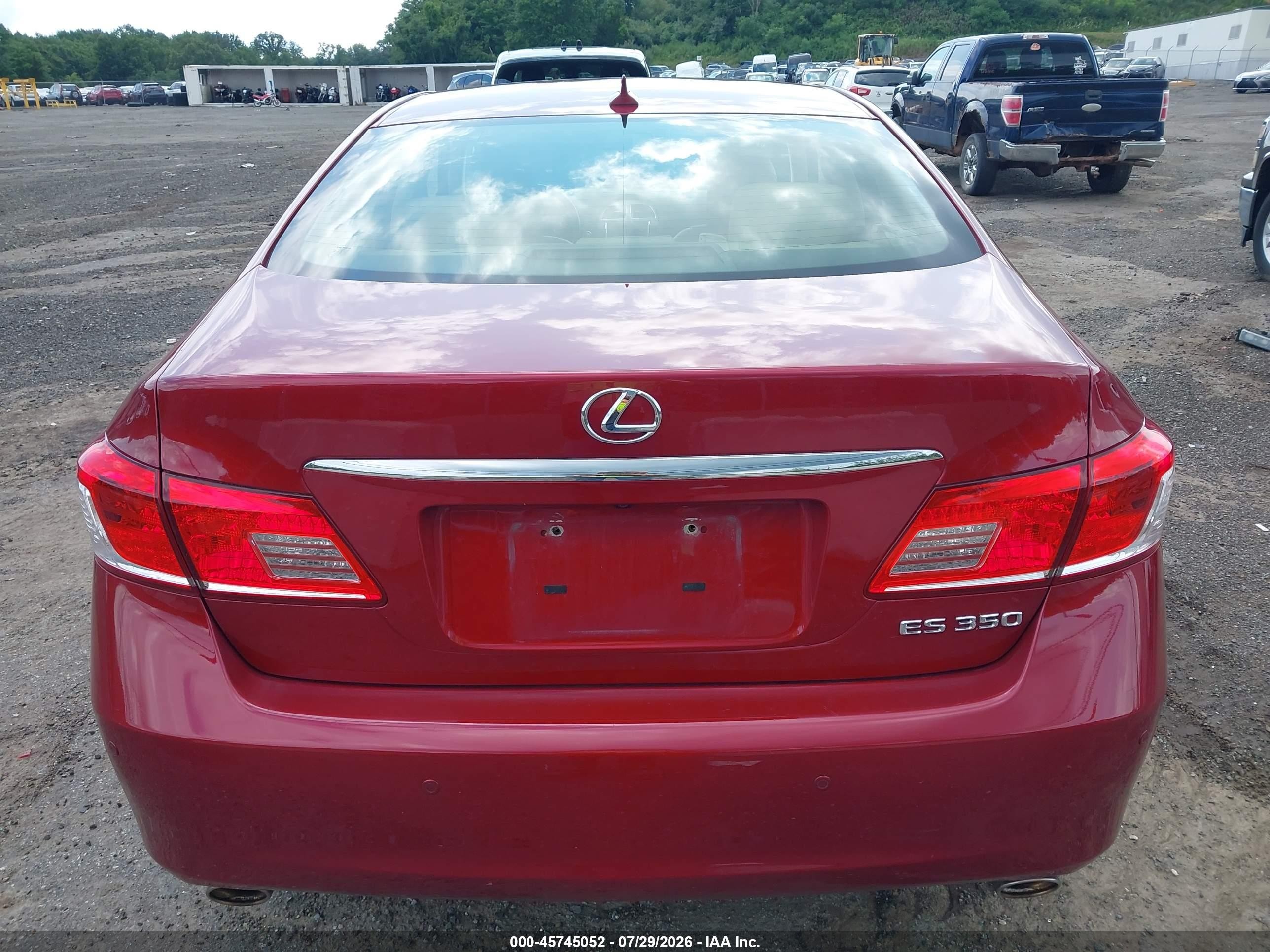 2011 Lexus Es 350   Red vin: JTHBK1EG8B2424532