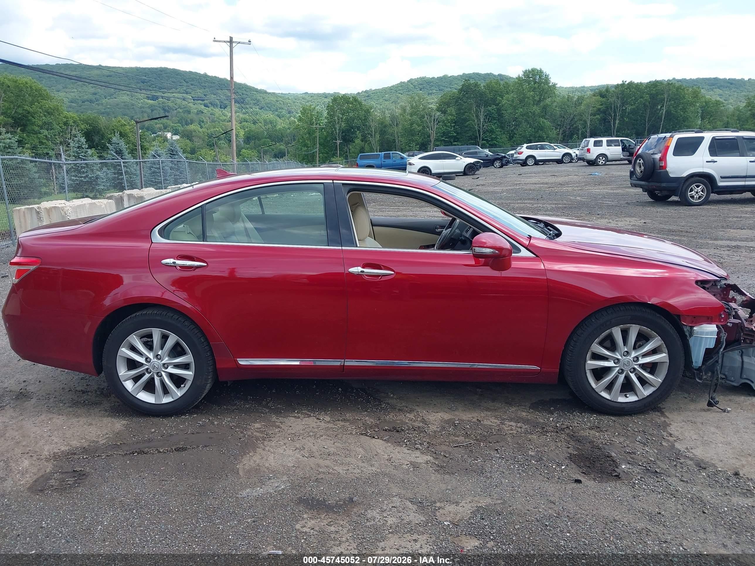 2011 Lexus Es 350   Red vin: JTHBK1EG8B2424532