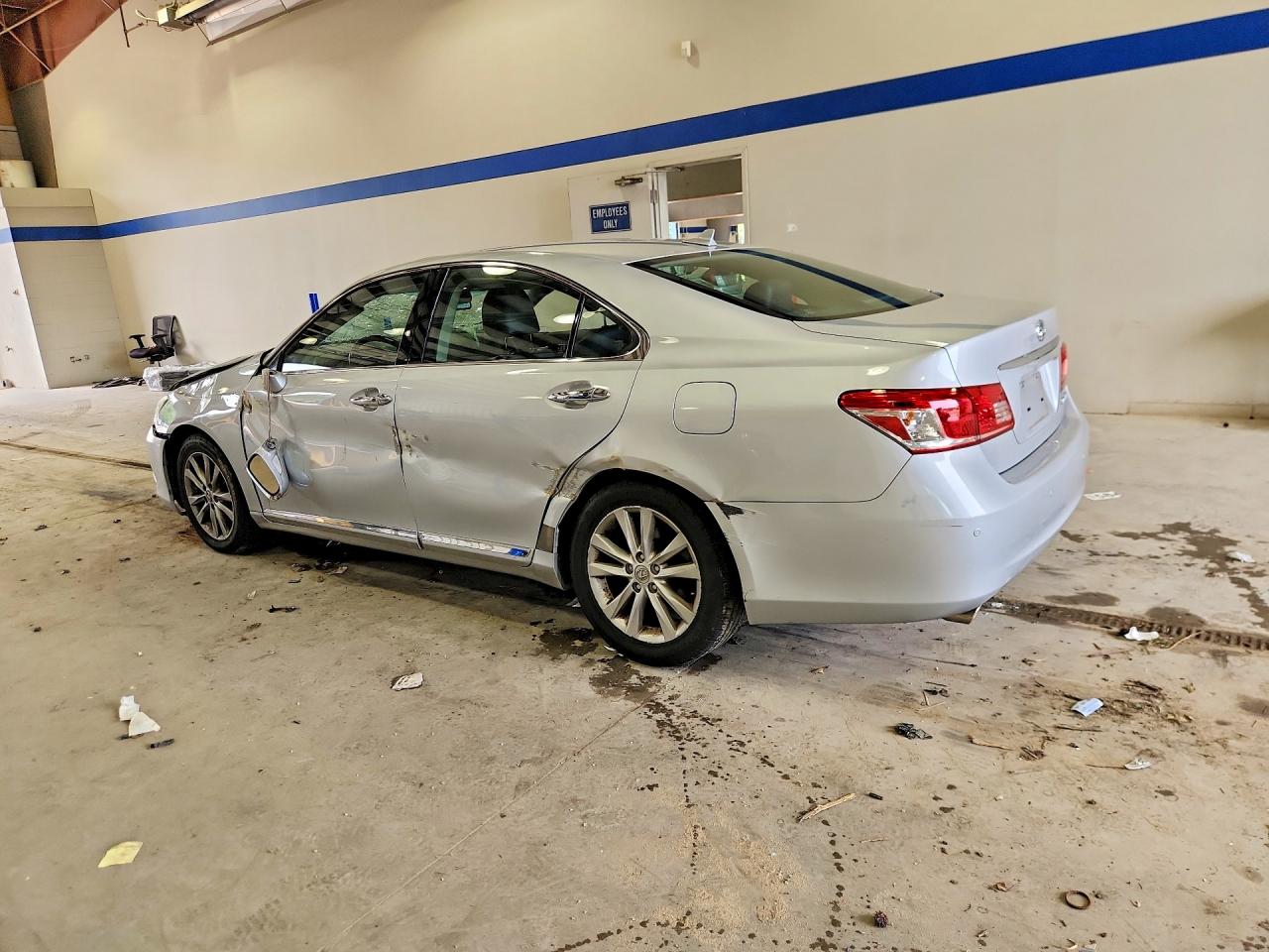2011 Lexus Es 350 Silver vin: JTHBK1EG8B2440794