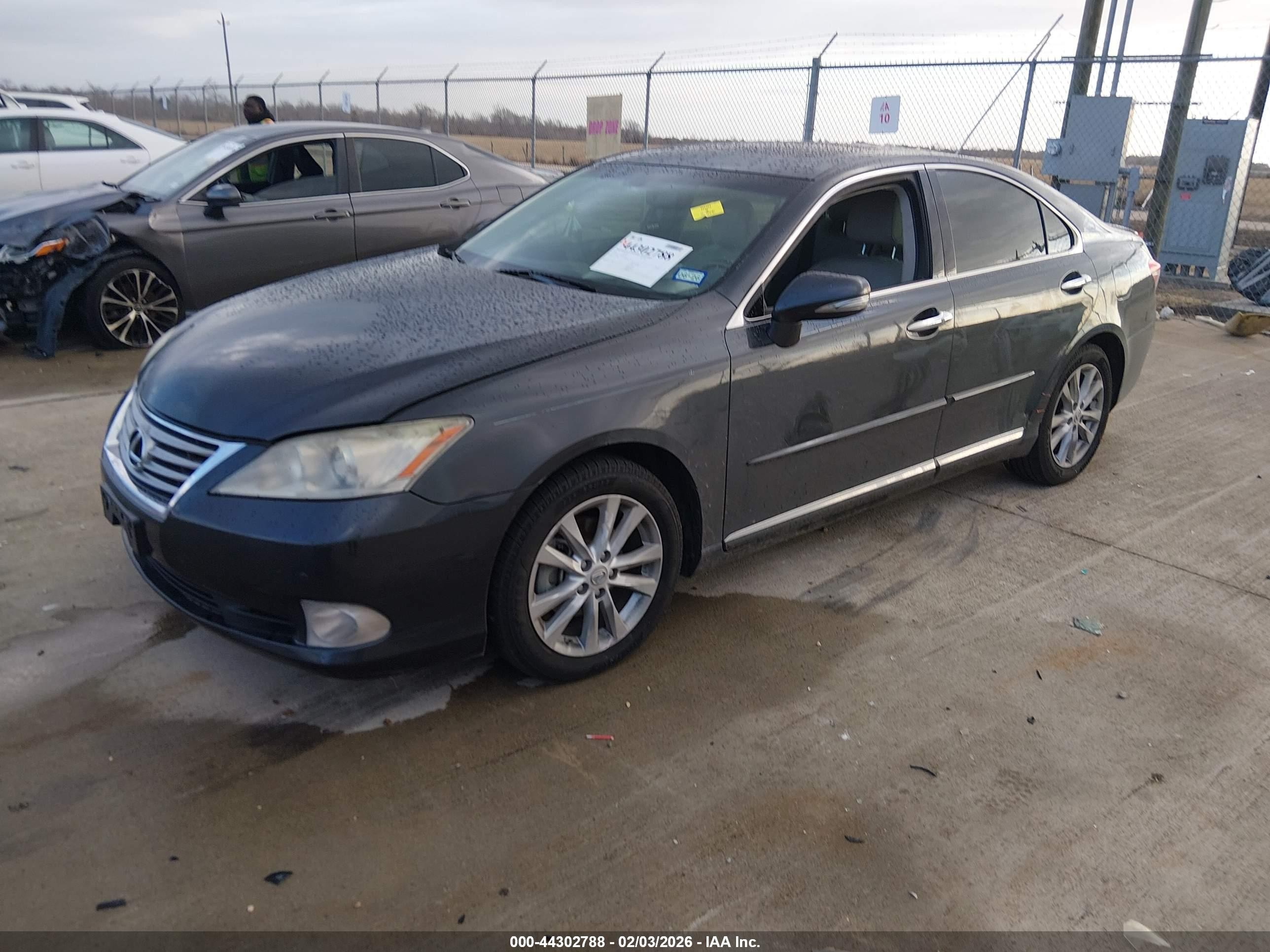 2011 Lexus Es 350   Gray vin: JTHBK1EG8B2443274
