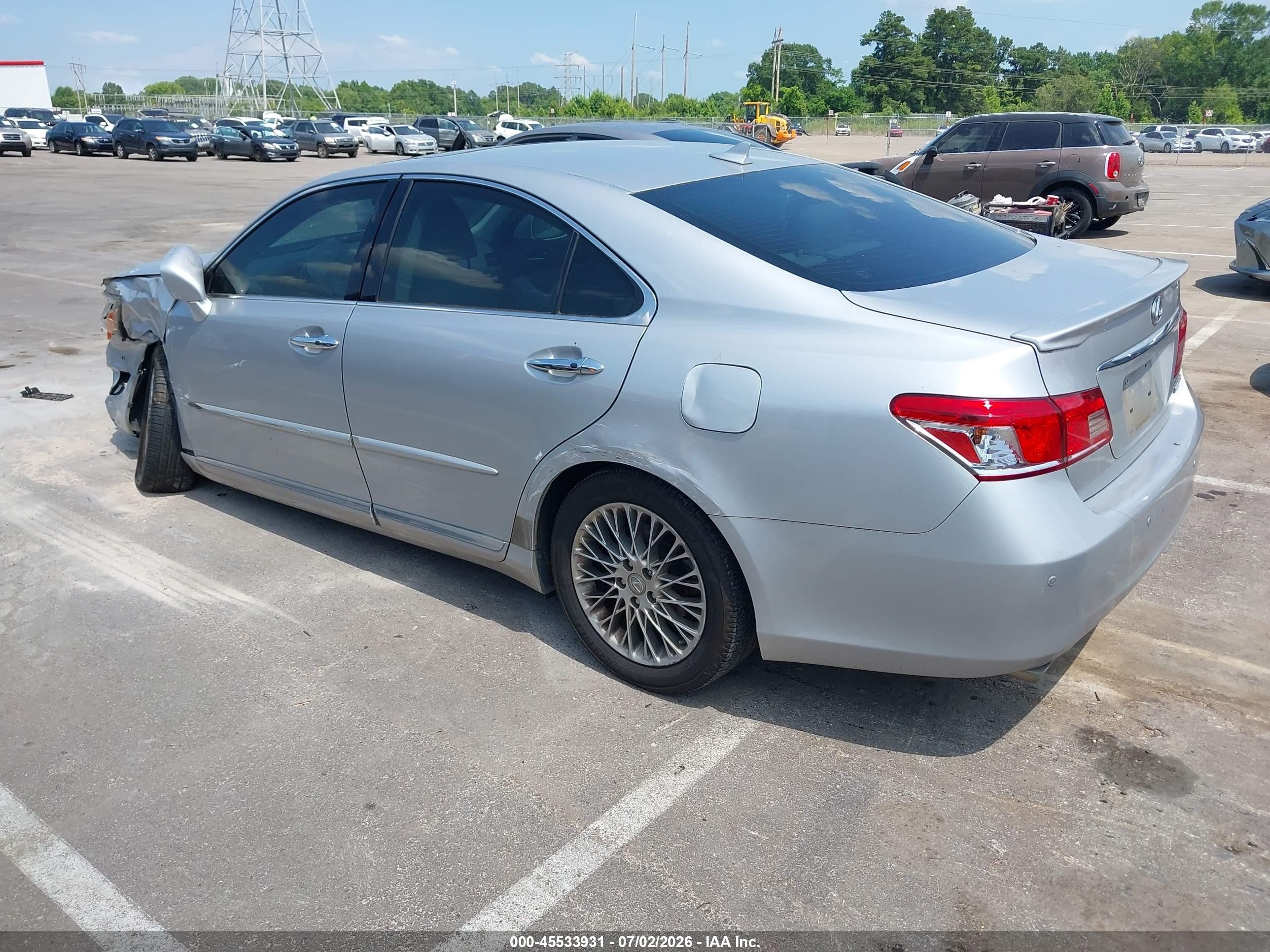 2011 Lexus Es 350   Silver vin: JTHBK1EG8B2445395