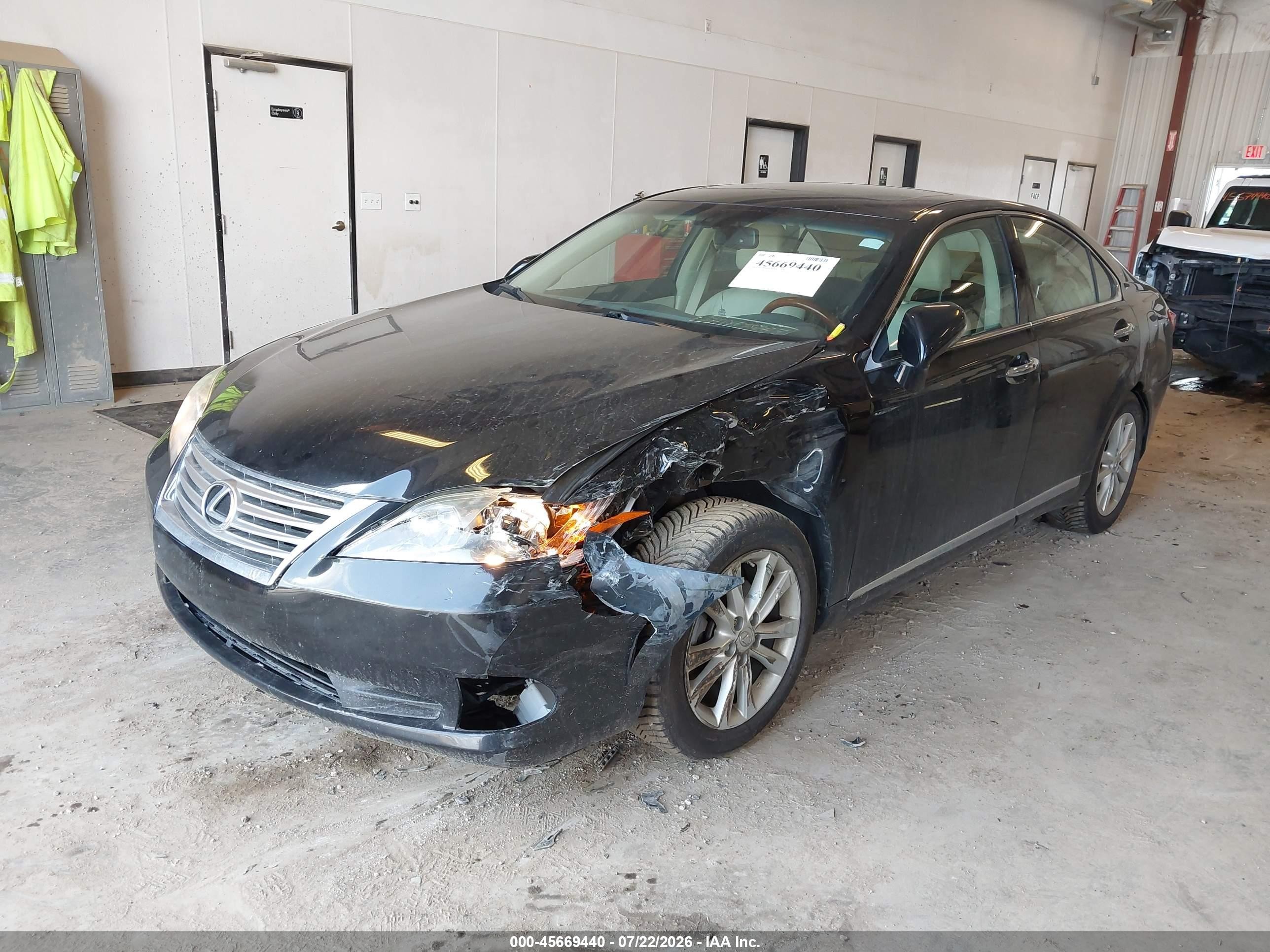 2011 Lexus Es 350   Black vin: JTHBK1EG8B2456073