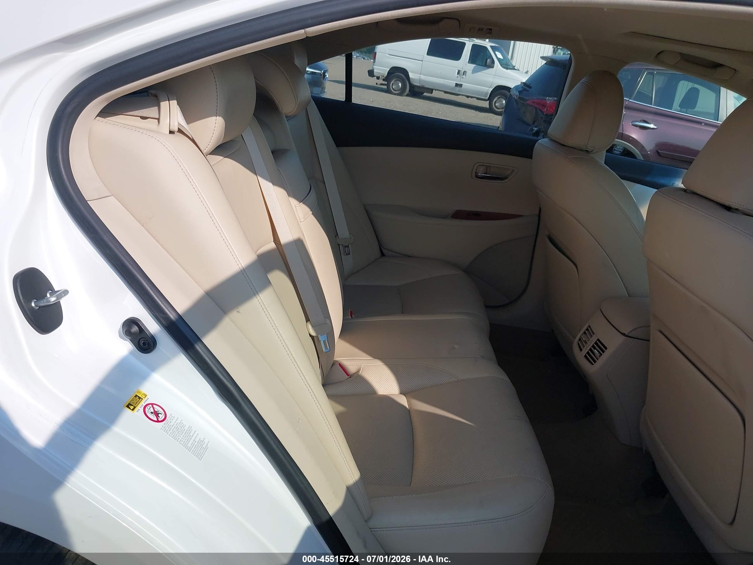 2012 Lexus Es 350   White vin: JTHBK1EG8C2475479