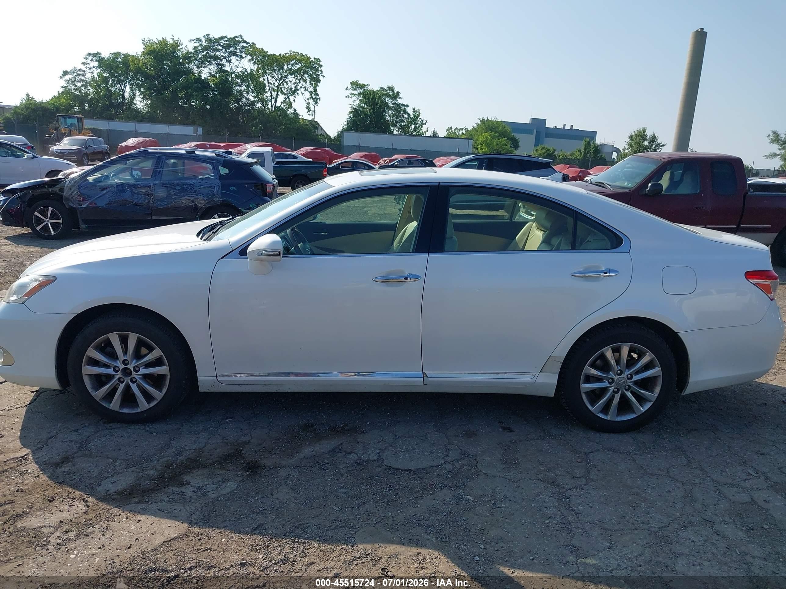 2012 Lexus Es 350   White vin: JTHBK1EG8C2475479