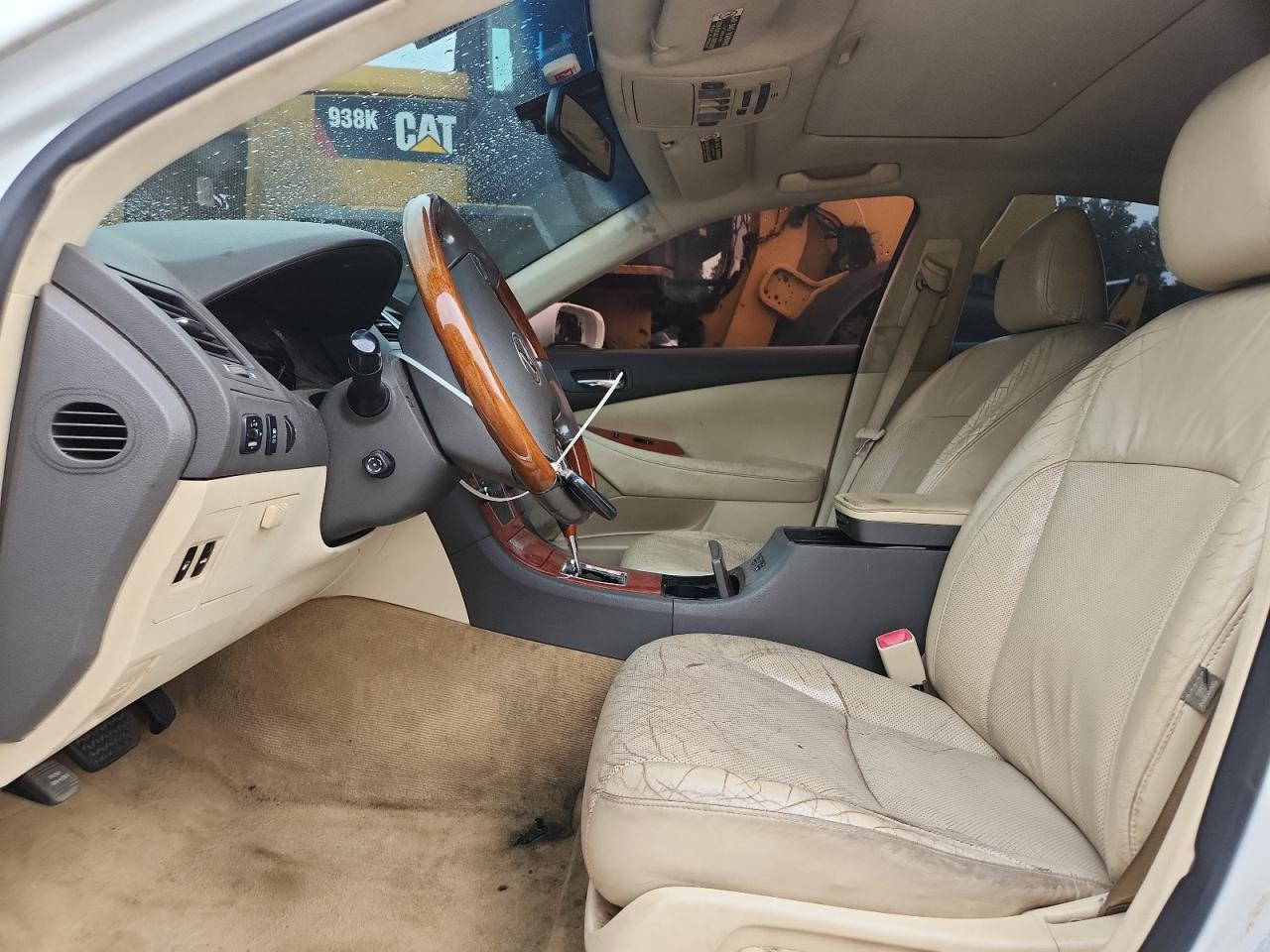 2012 Lexus Es 350 Белый vin: JTHBK1EG8C2507881 Damage: Left Front Carpet, Stained, Permanent
