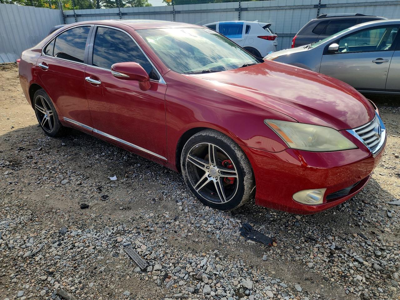 2010 Lexus Es 350 Red vin: JTHBK1EG9A2351329