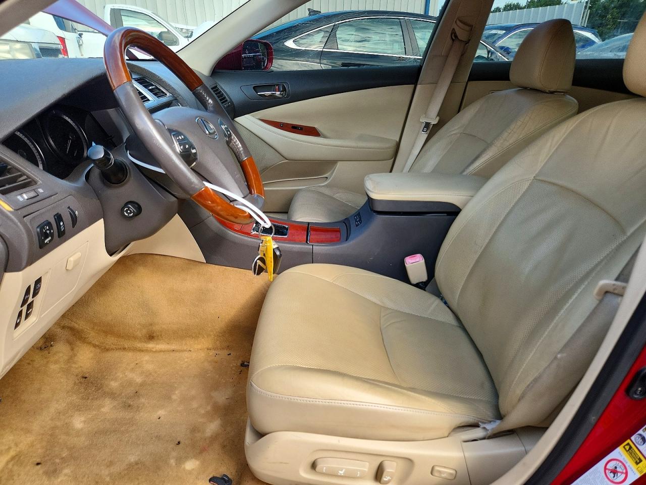2010 Lexus Es 350 Red vin: JTHBK1EG9A2351329