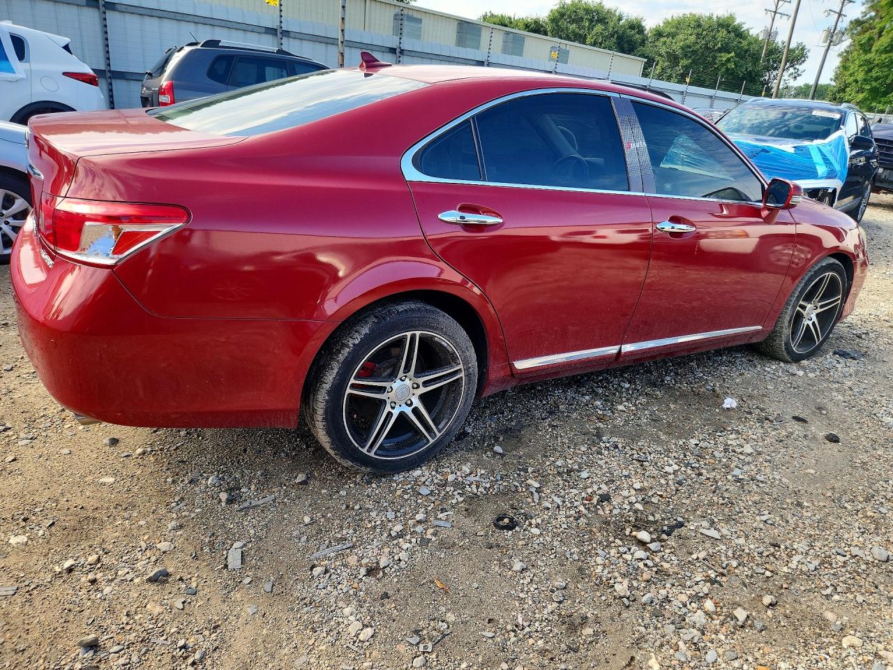 2010 Lexus Es 350 Red vin: JTHBK1EG9A2351329