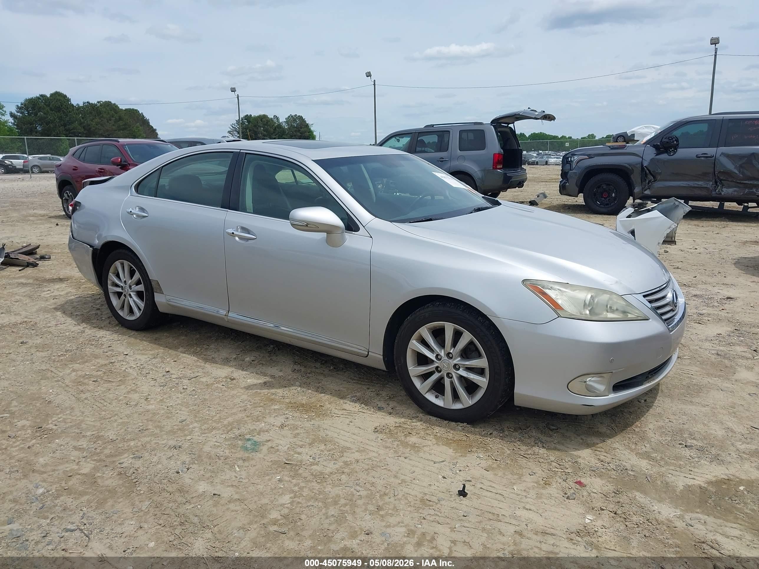 2010 Lexus Es 350   Silver vin: JTHBK1EG9A2375601