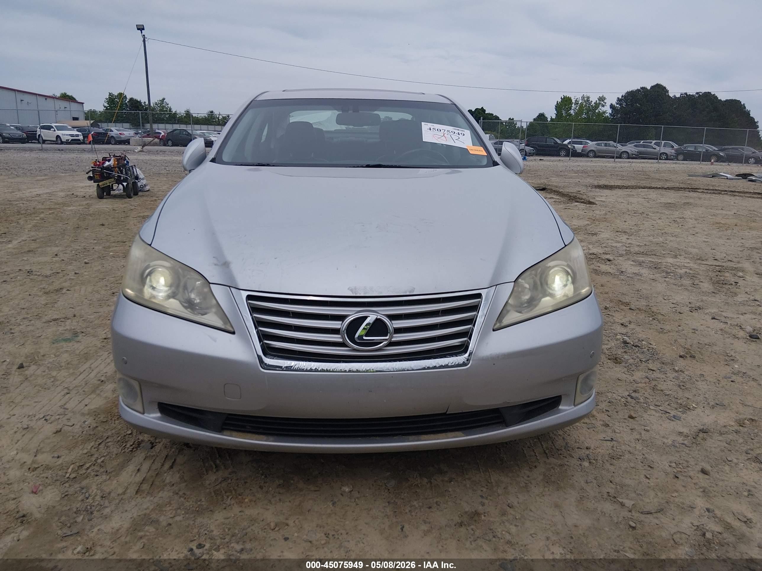 2010 Lexus Es 350   Silver vin: JTHBK1EG9A2375601