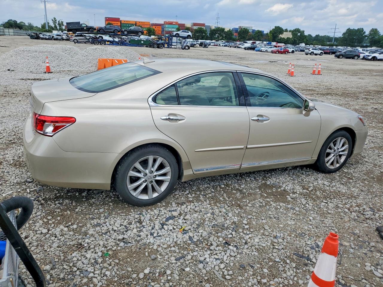 2010 Lexus Es 350 Gold vin: JTHBK1EG9A2393144