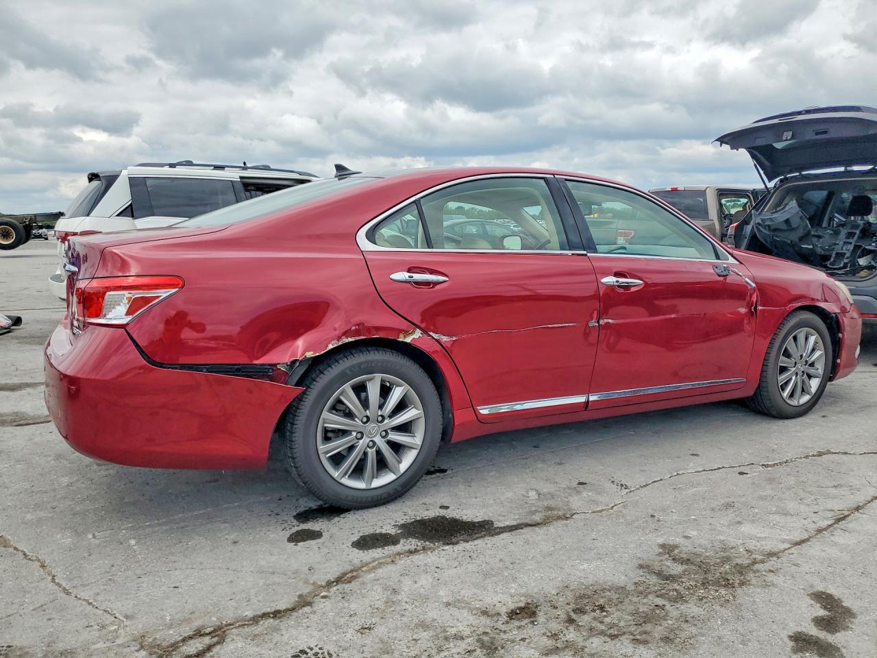 2010 Lexus Es 350 Красный vin: JTHBK1EG9A2394732