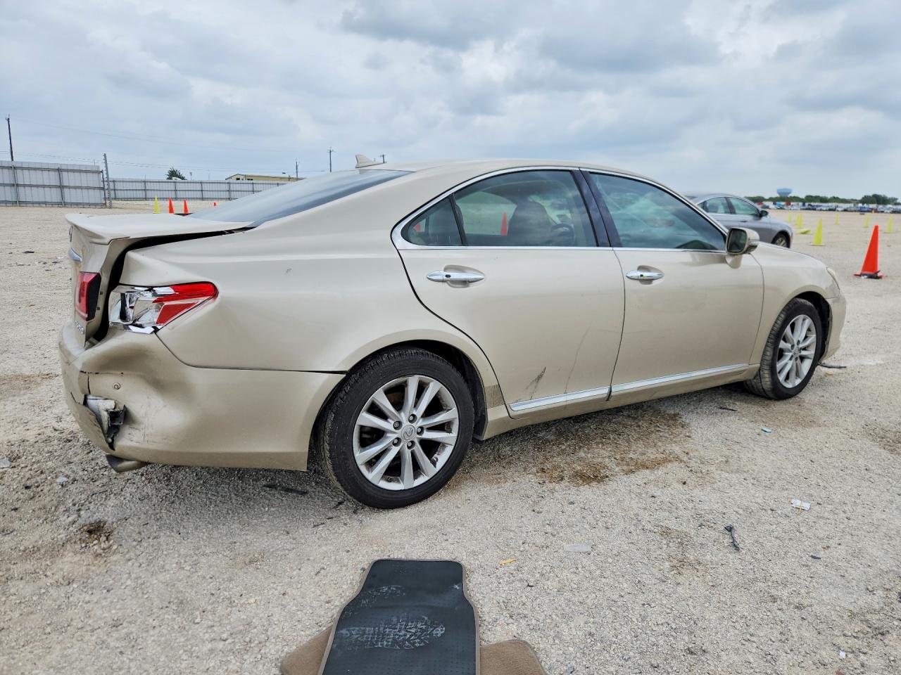 2011 Lexus Es 350 Beige vin: JTHBK1EG9B2426743