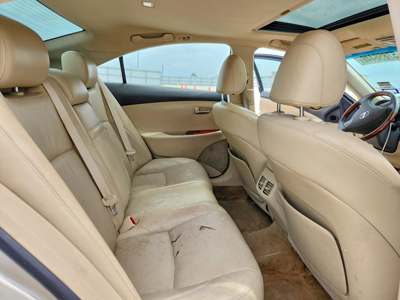 2011 Lexus Es 350 Beige vin: JTHBK1EG9B2426743