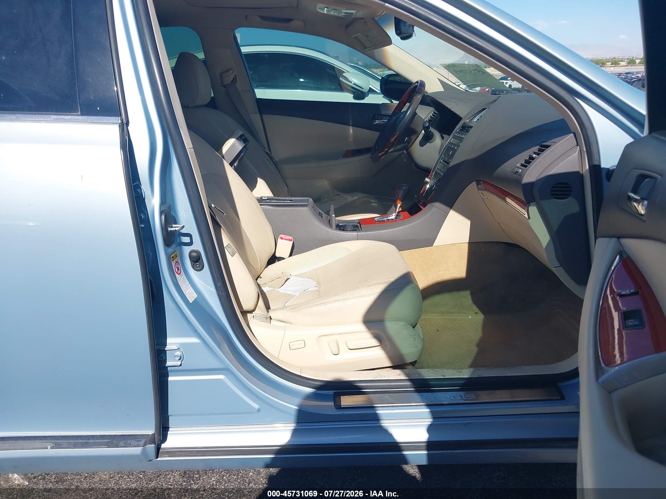 2011 Lexus Es 350   Light Blue vin: JTHBK1EG9B2433756