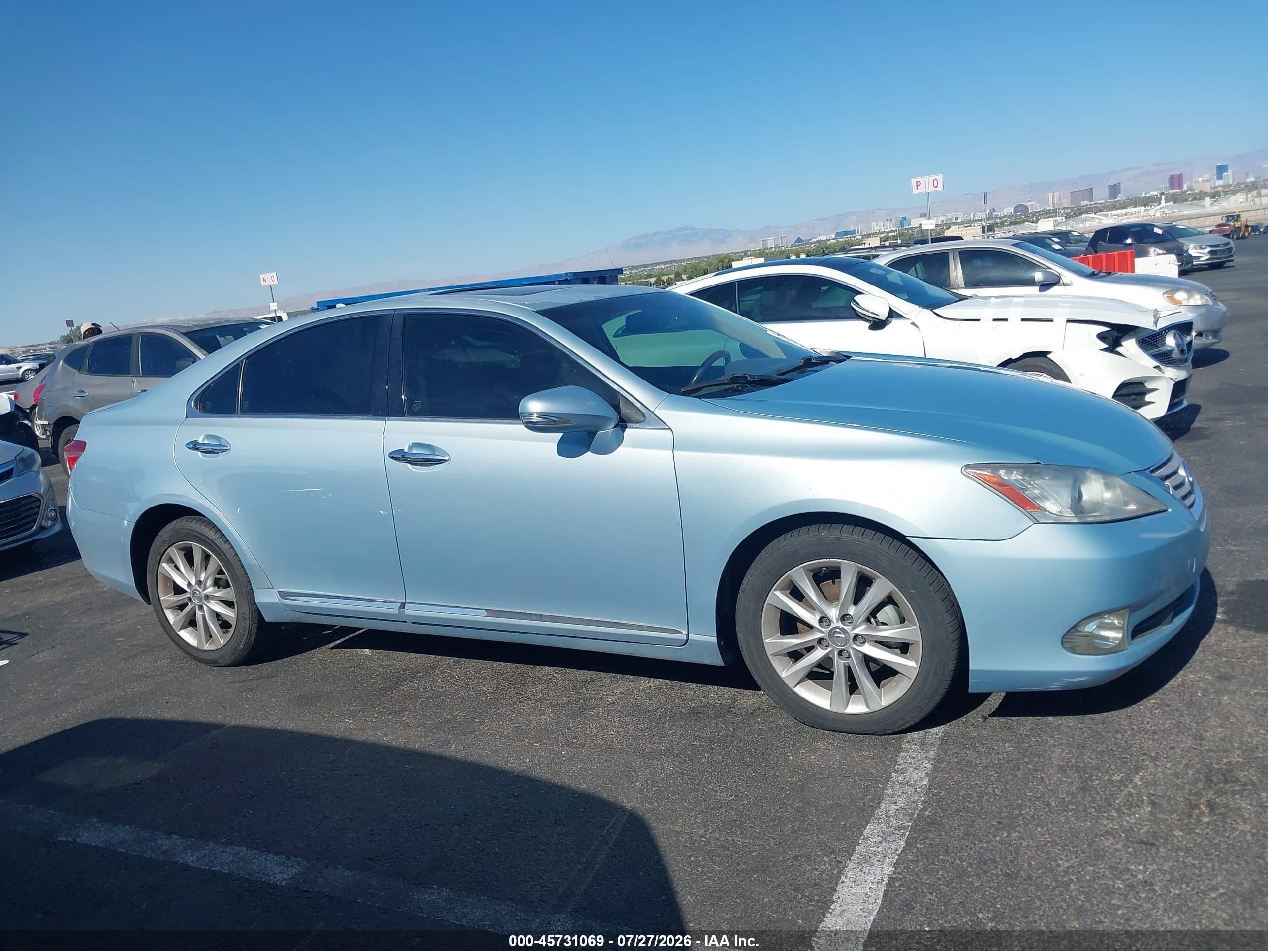 2011 Lexus Es 350   Light Blue vin: JTHBK1EG9B2433756