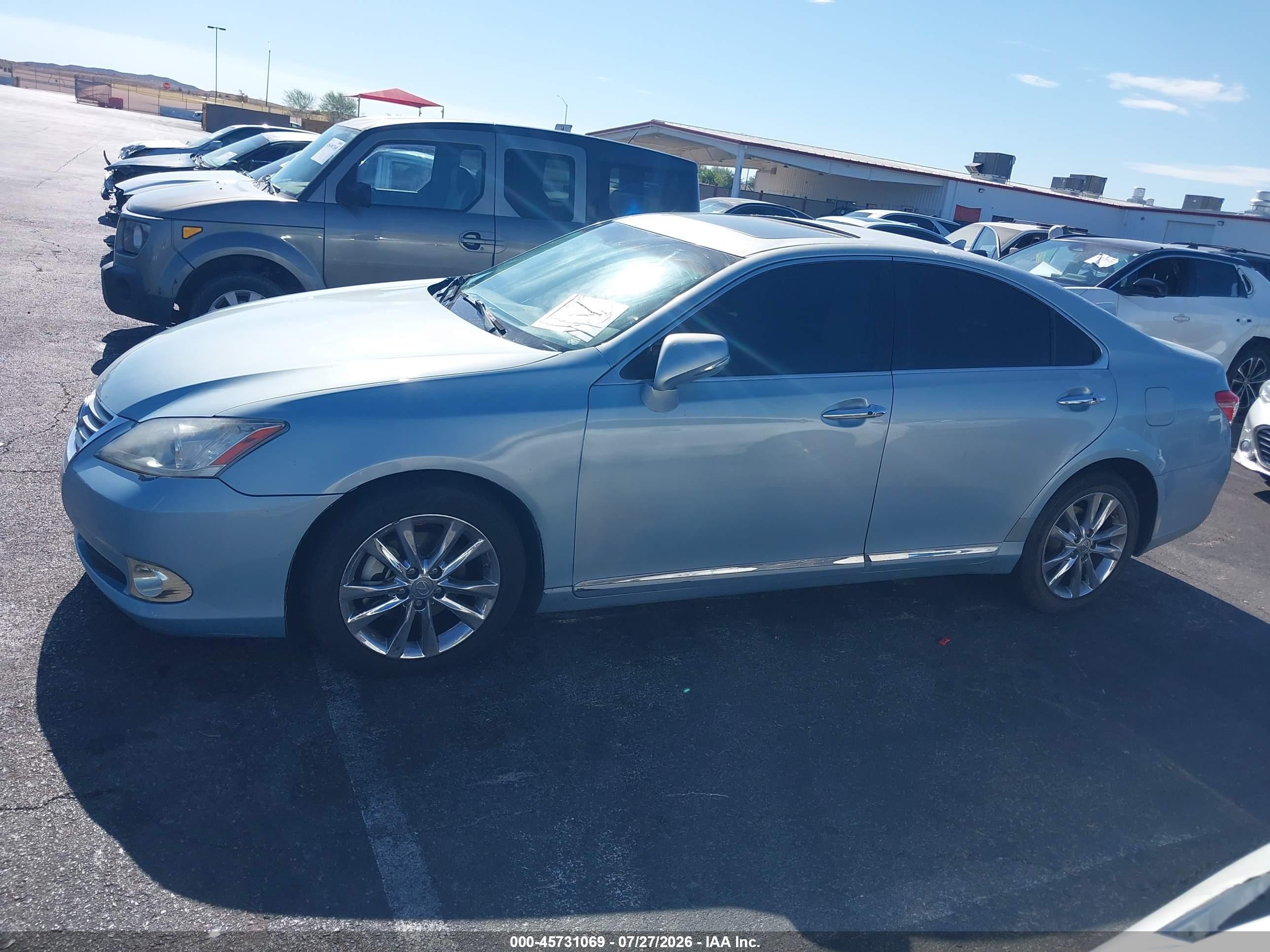 2011 Lexus Es 350   Light Blue vin: JTHBK1EG9B2433756