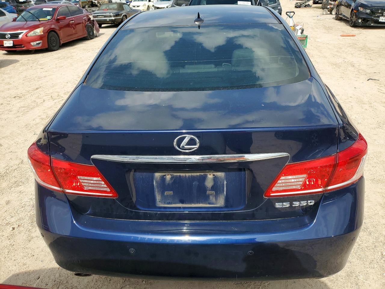 2011 Lexus Es 350 Blue vin: JTHBK1EG9B2441100