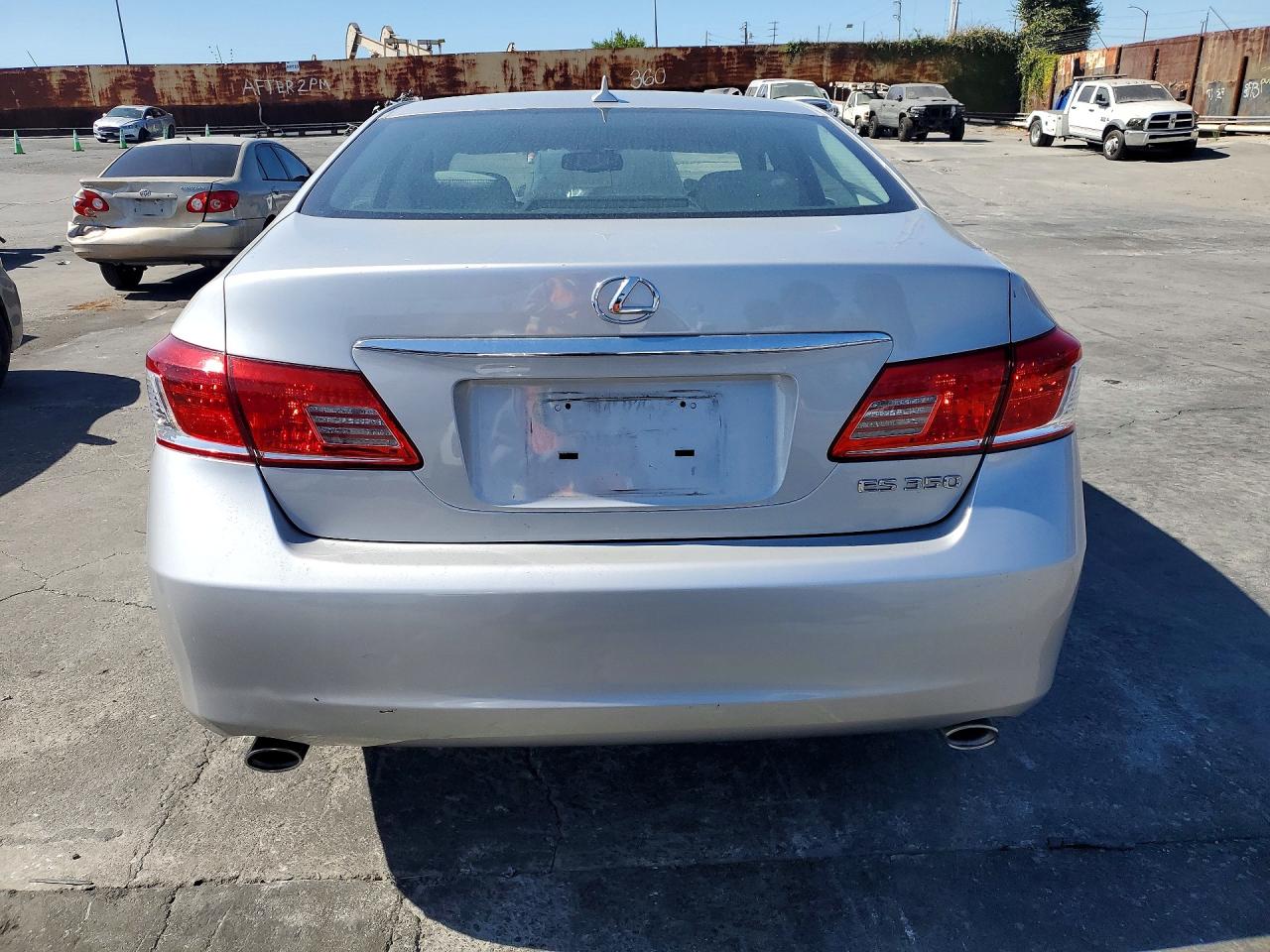 2011 Lexus Es 350 Silver vin: JTHBK1EG9B2466689