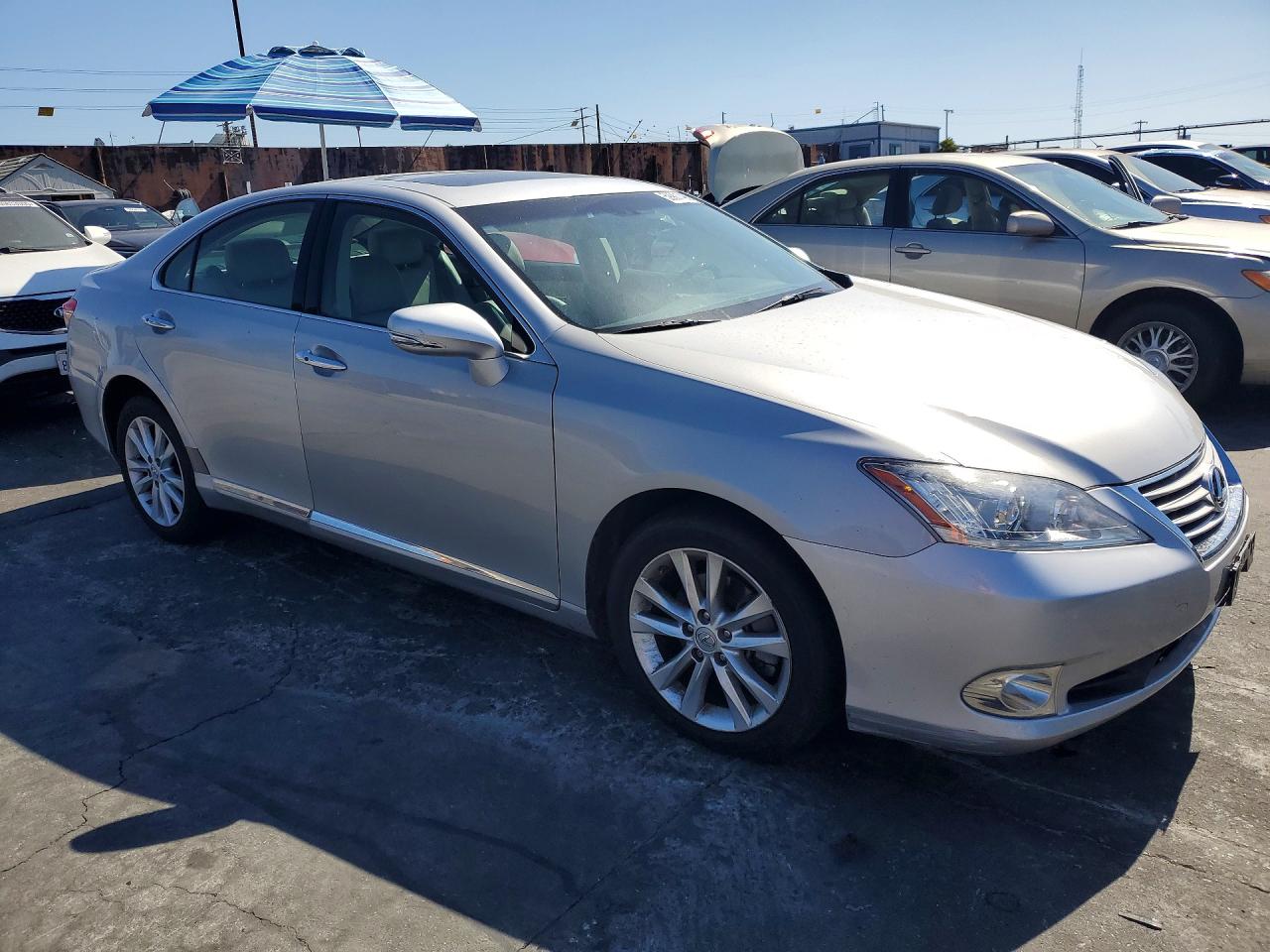 2011 Lexus Es 350 Silver vin: JTHBK1EG9B2466689