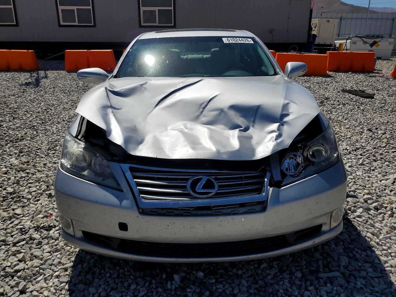 2010 Lexus Es 350 Silver vin: JTHBK1EGXA2344065
