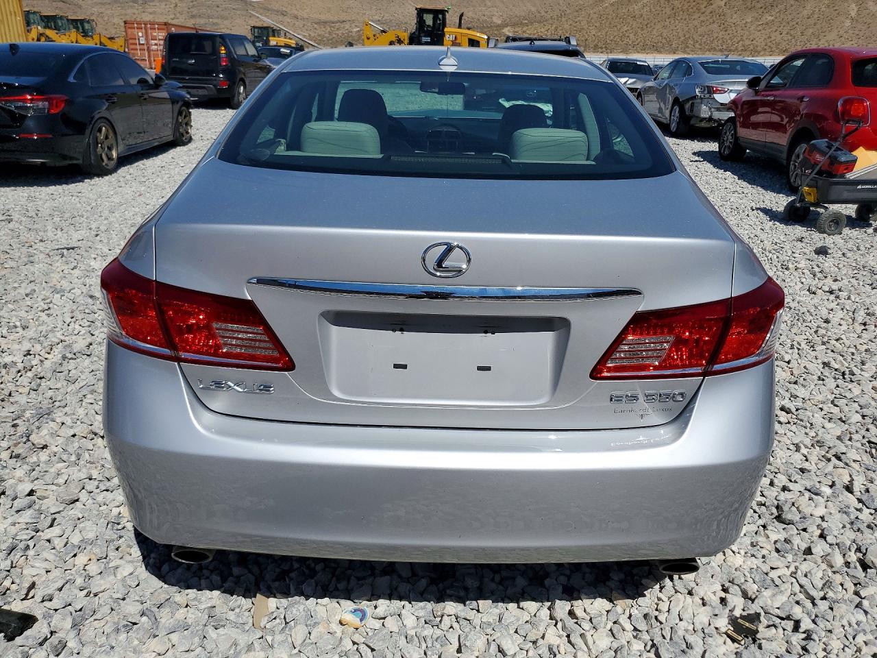 2010 Lexus Es 350 Silver vin: JTHBK1EGXA2344065
