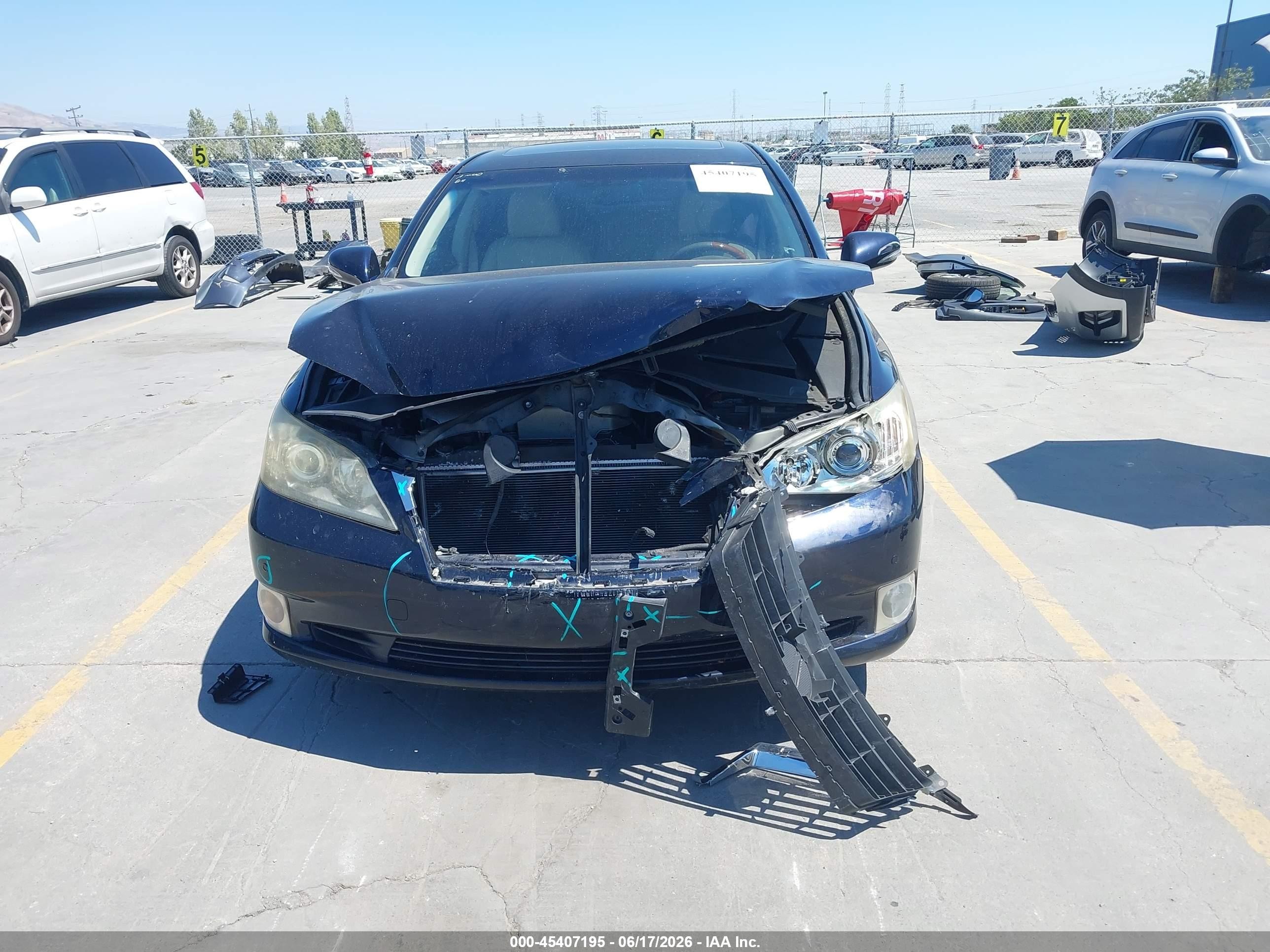 2010 Lexus Es 350   Dark Blue vin: JTHBK1EGXA2350707