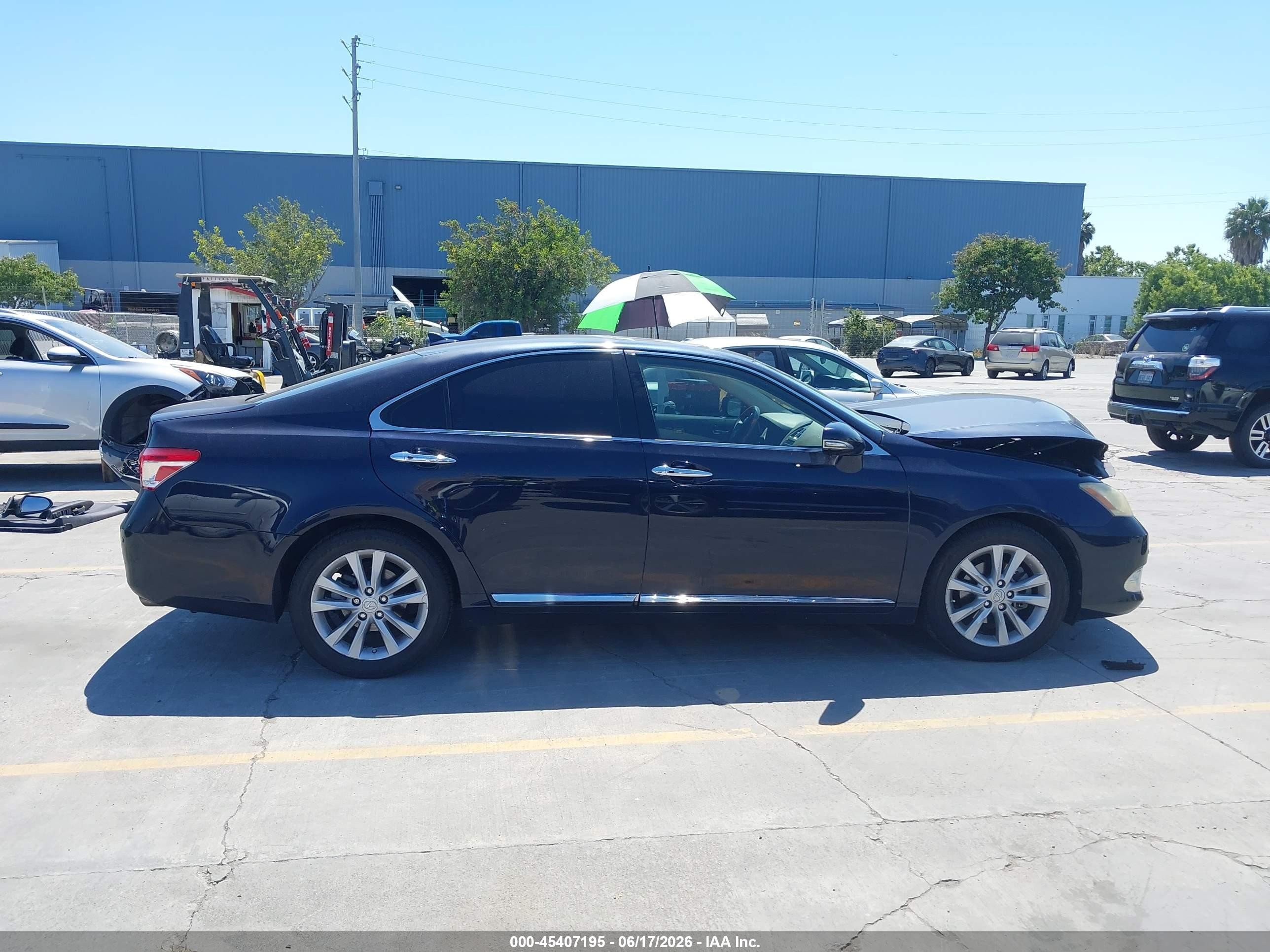 2010 Lexus Es 350   Dark Blue vin: JTHBK1EGXA2350707