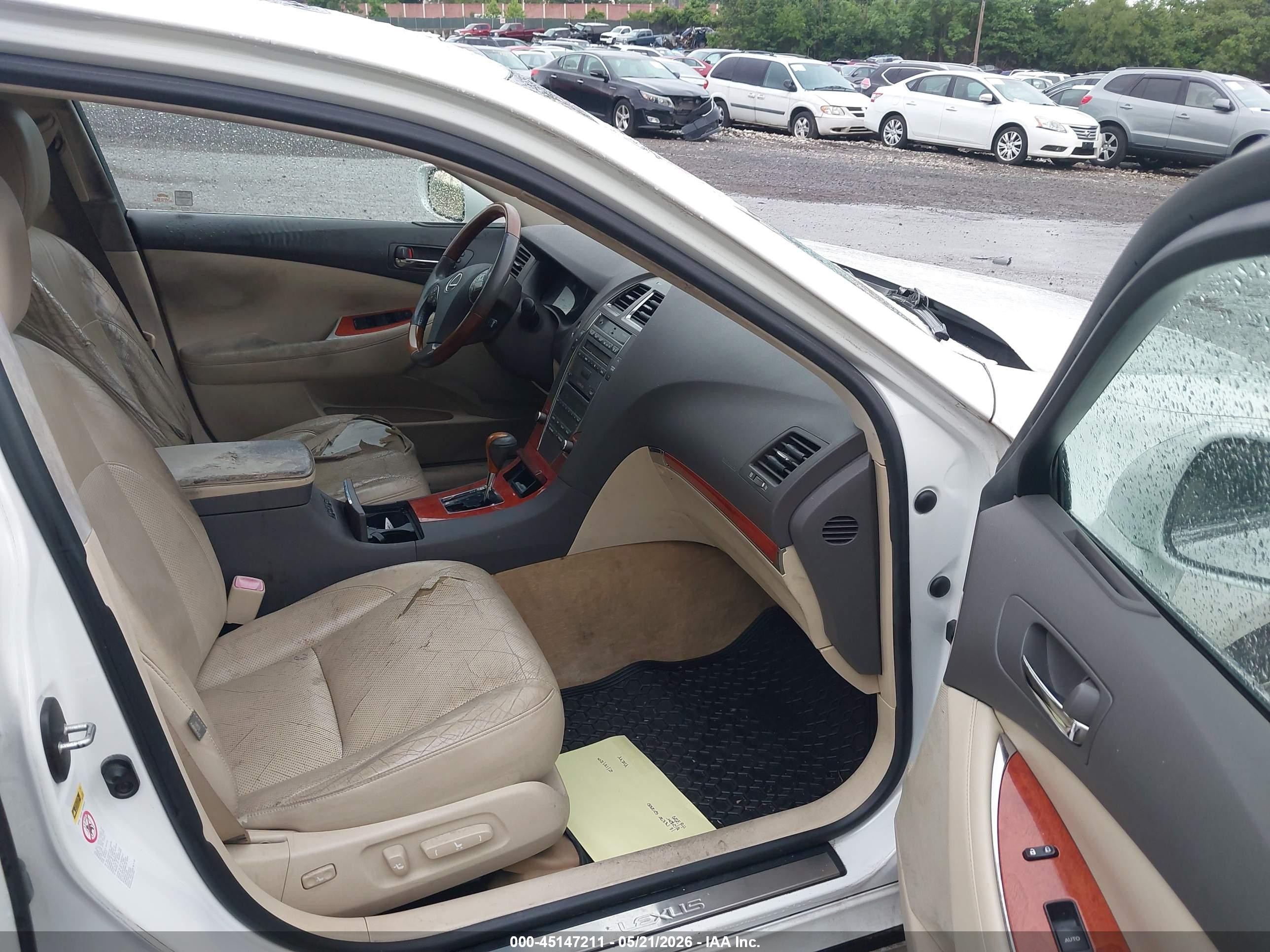 2010 Lexus Es 350   White vin: JTHBK1EGXA2368236