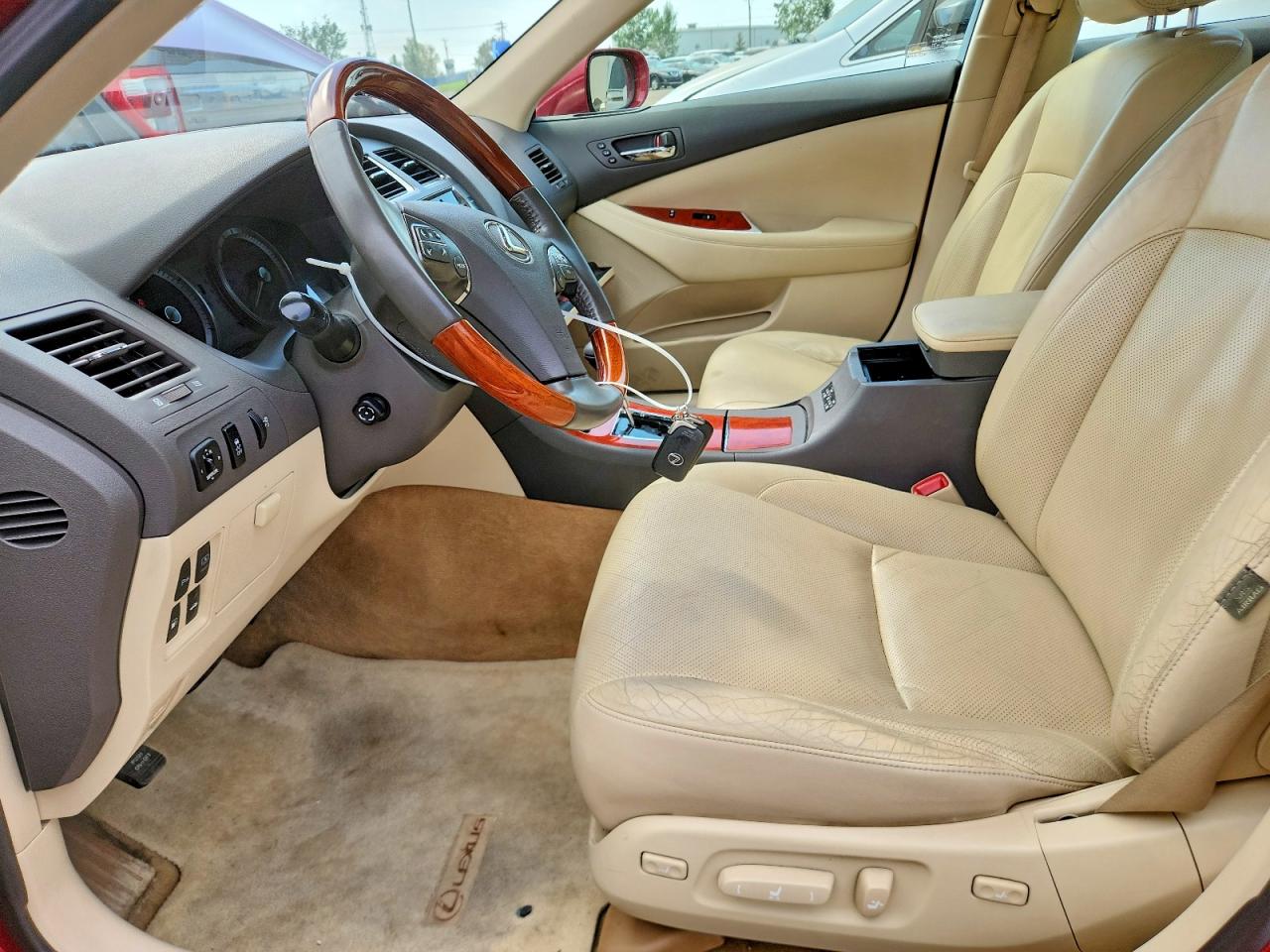 2010 Lexus Es 350 Red vin: JTHBK1EGXA2387756