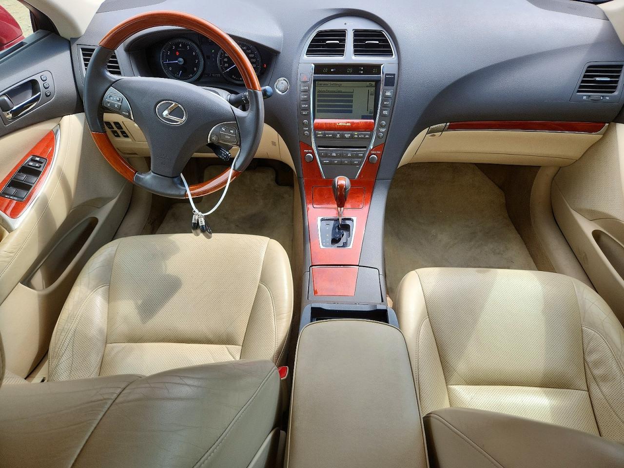 2010 Lexus Es 350 Red vin: JTHBK1EGXA2387756