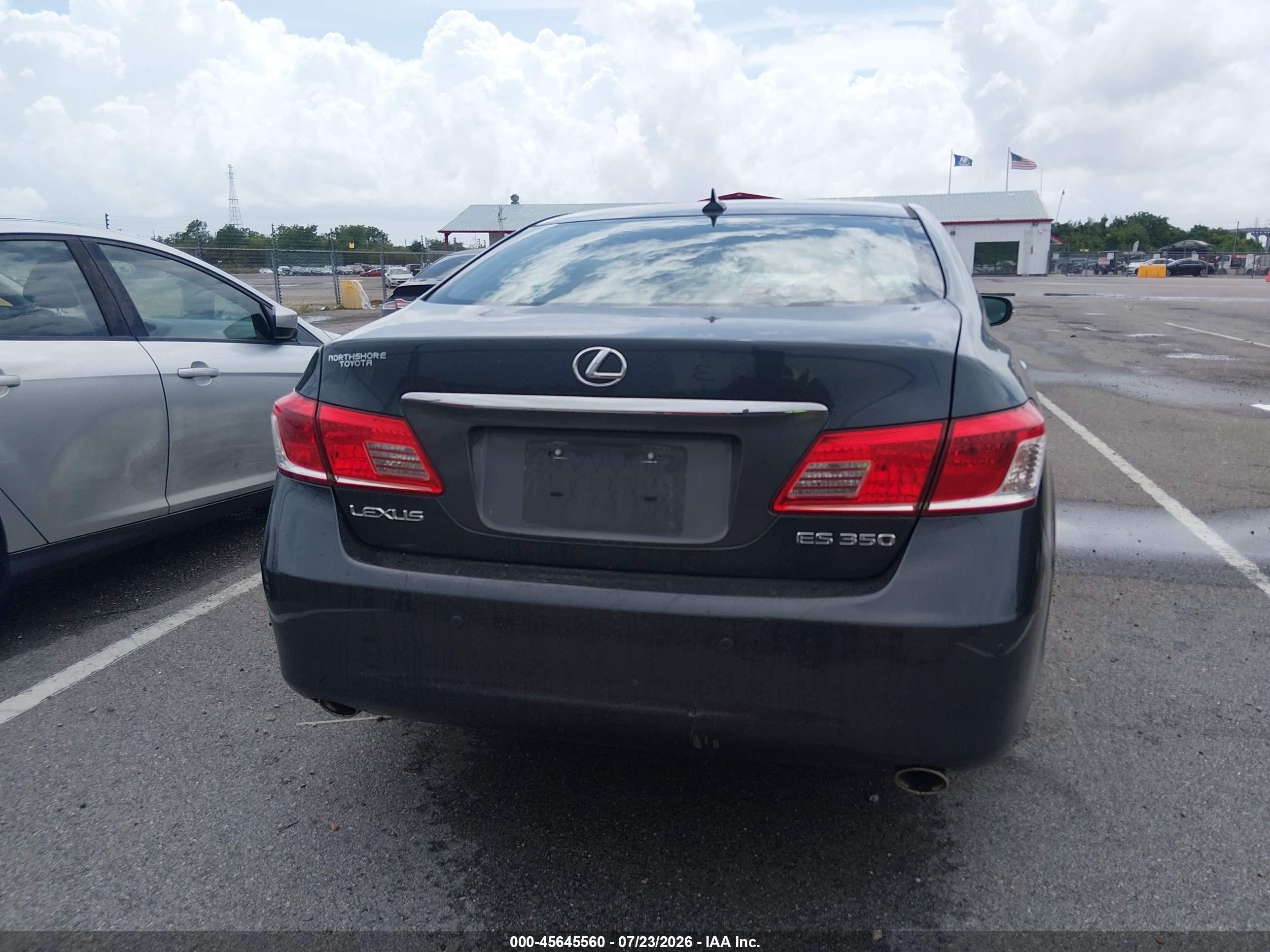2010 Lexus Es 350   Dark Blue vin: JTHBK1EGXA2395646