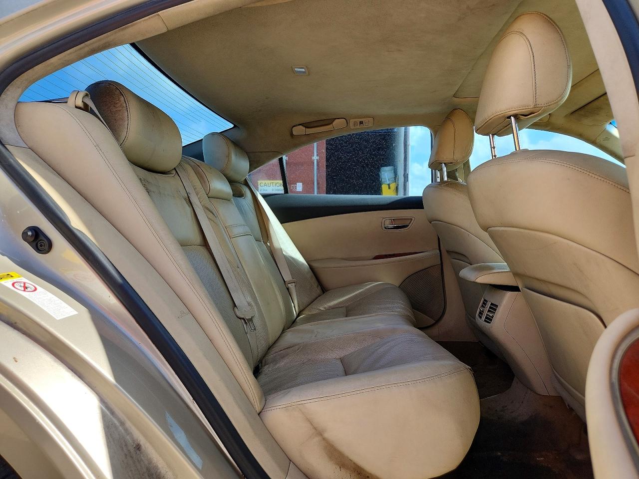 2010 Lexus Es 350 Beige vin: JTHBK1EGXA2408265
