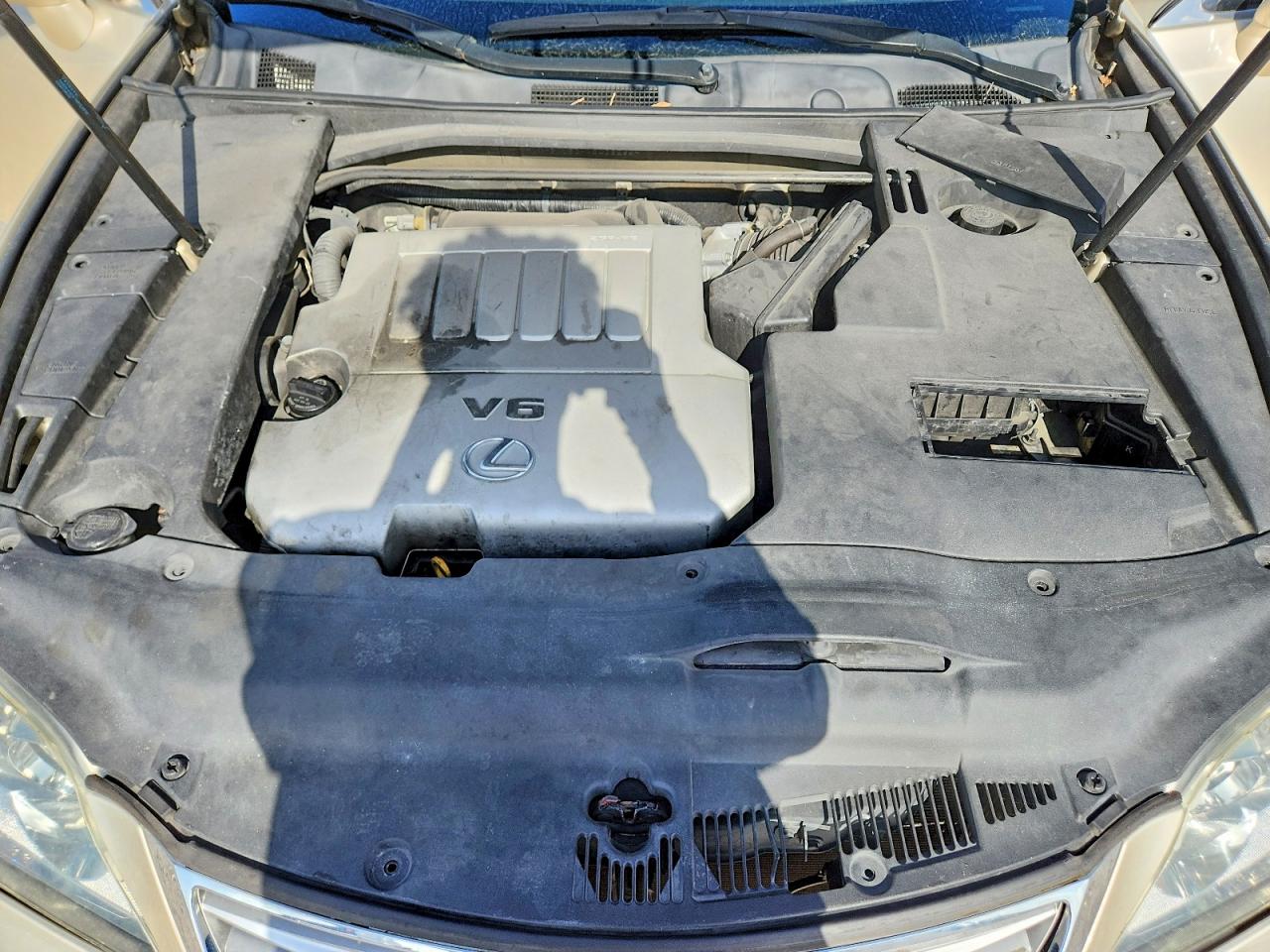 2010 Lexus Es 350 Beige vin: JTHBK1EGXA2408265