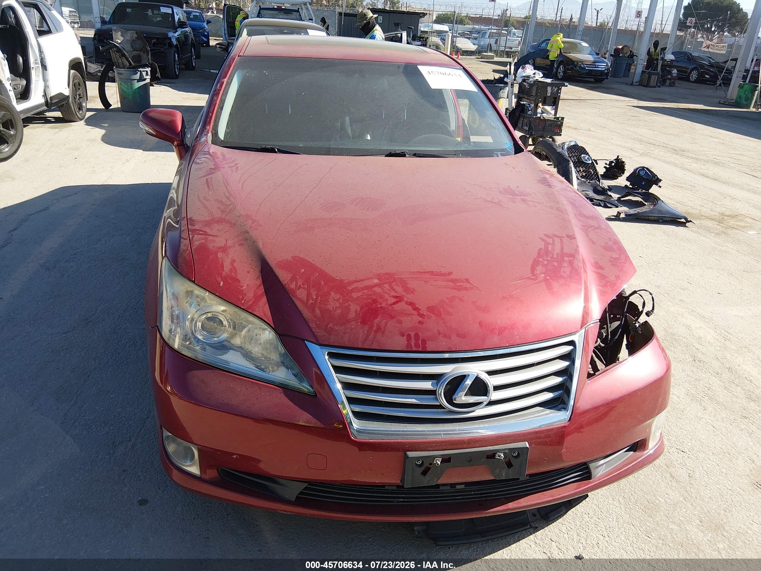 2011 Lexus Es 350 Red vin: JTHBK1EGXB2431126