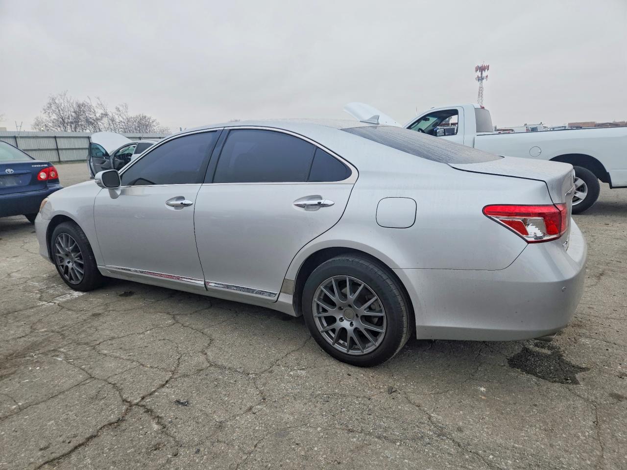 2011 Lexus Es 350 Silver vin: JTHBK1EGXB2433202
