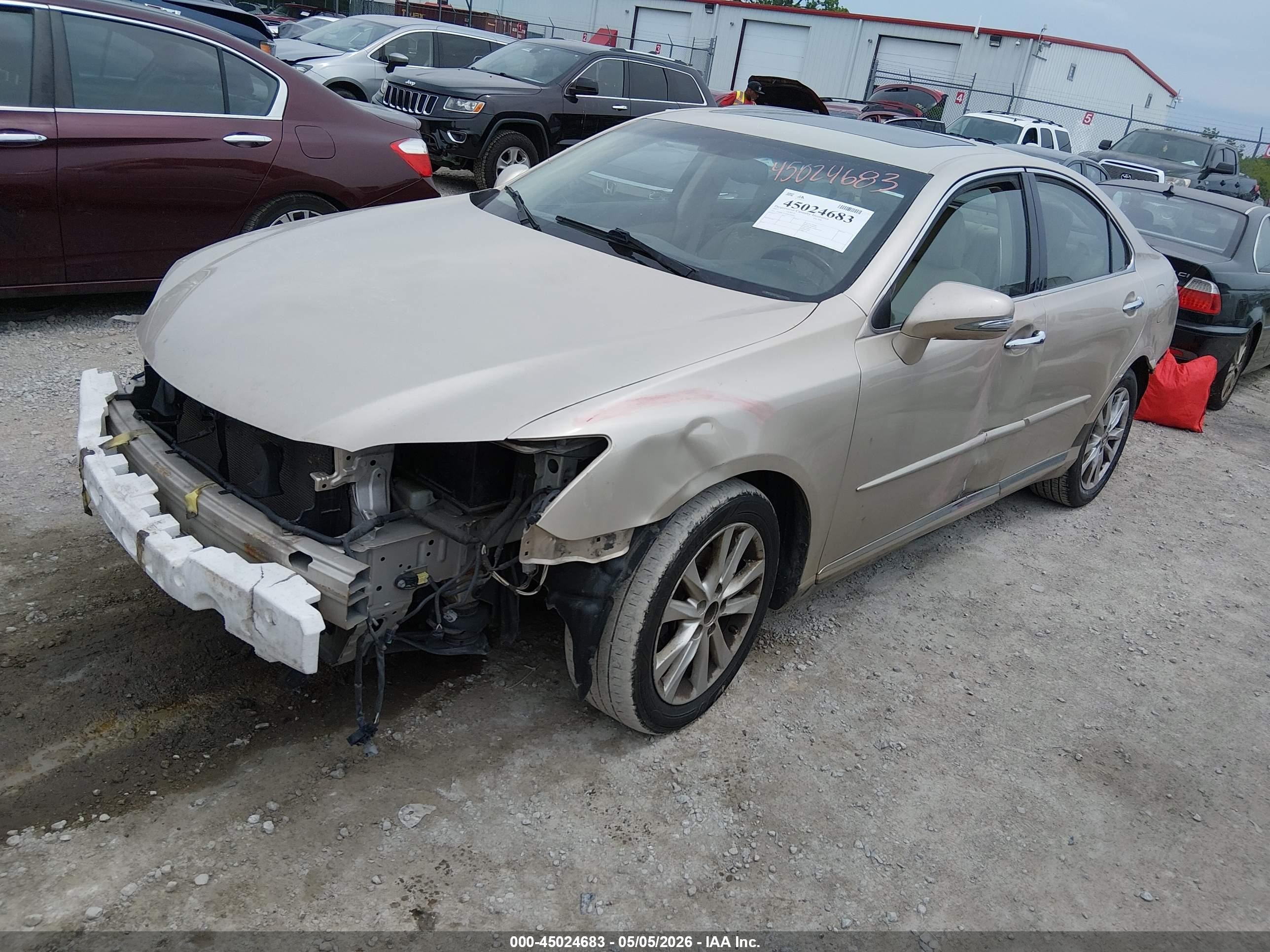 2011 Lexus Es 350   Champagne vin: JTHBK1EGXB2448055