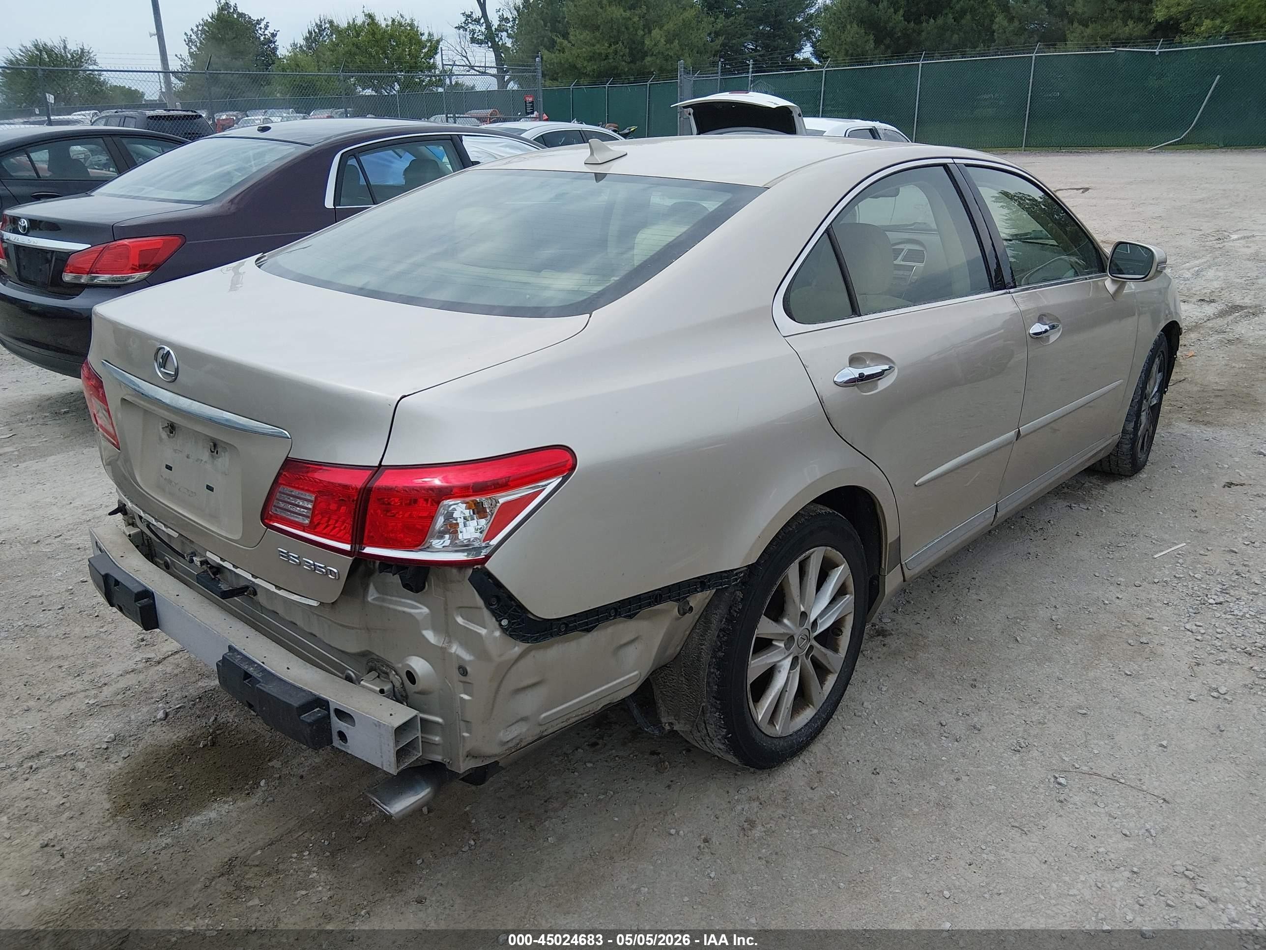 2011 Lexus Es 350   Champagne vin: JTHBK1EGXB2448055