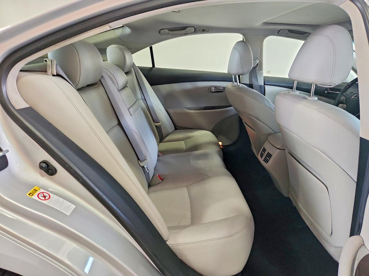 2011 Lexus Es 350 Silver vin: JTHBK1EGXB2458729