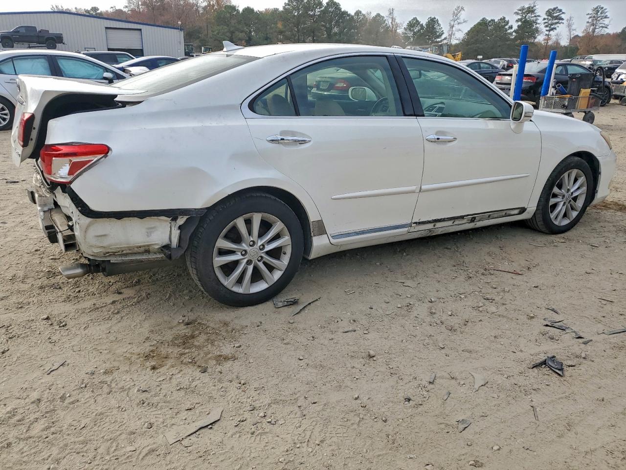 2011 Lexus Es 350 White vin: JTHBK1EGXB2466796