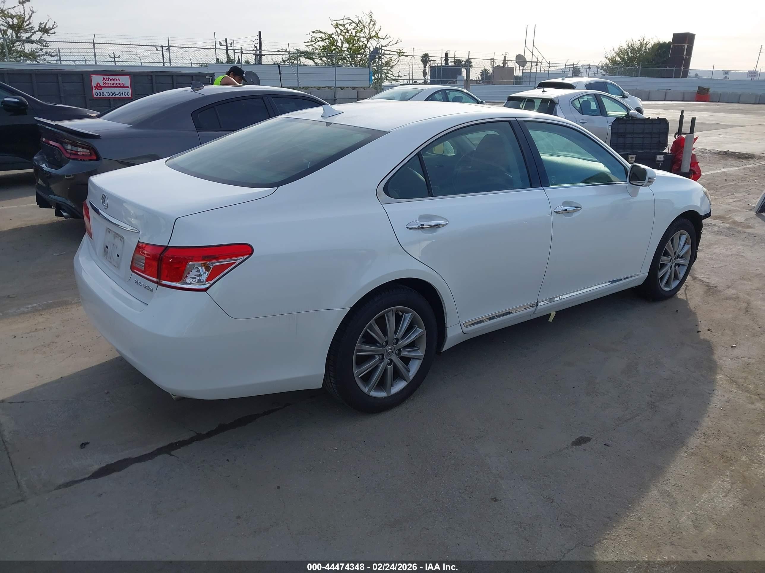 2012 Lexus Es 350   White vin: JTHBK1EGXC2477394