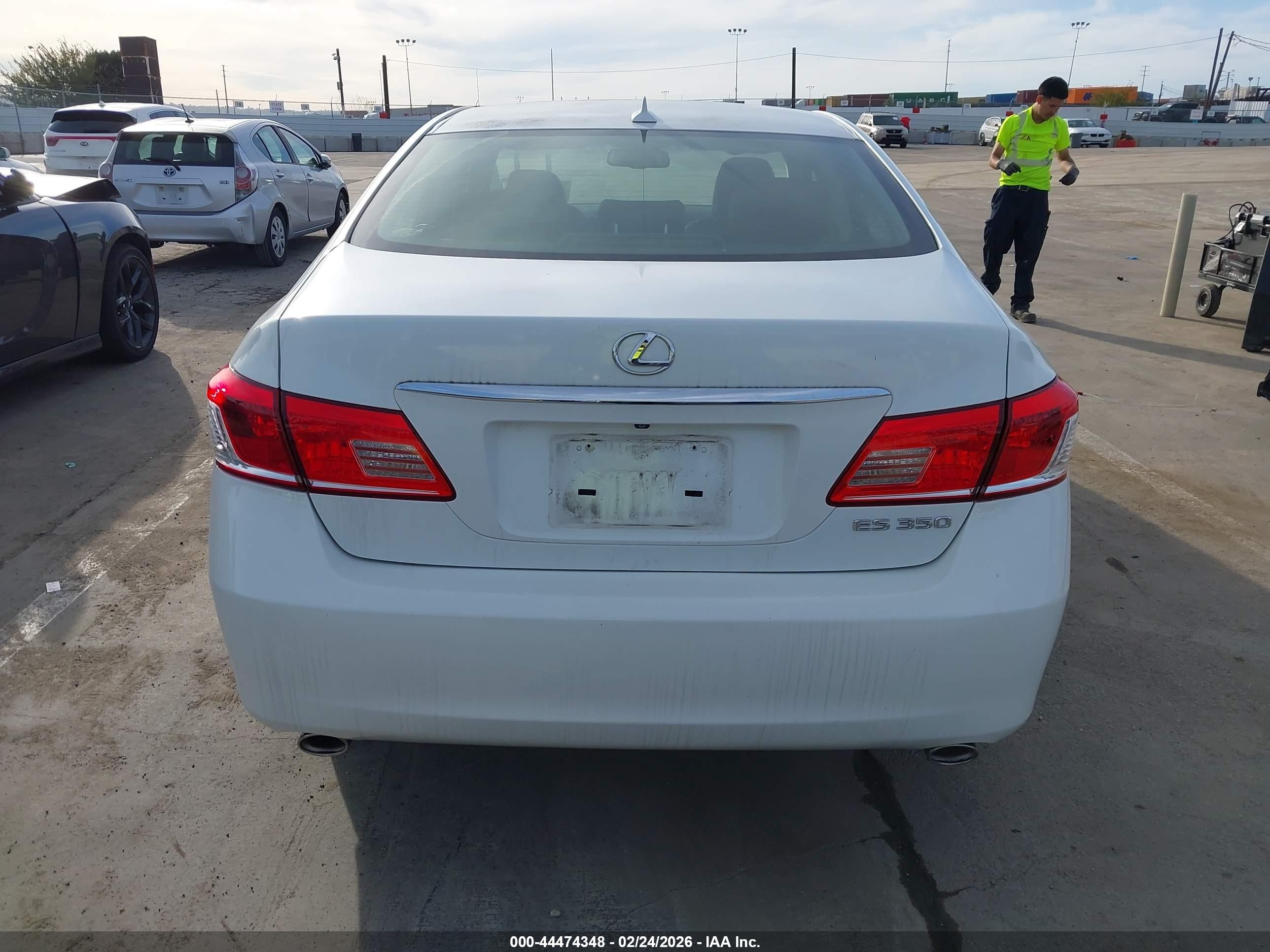 2012 Lexus Es 350   White vin: JTHBK1EGXC2477394