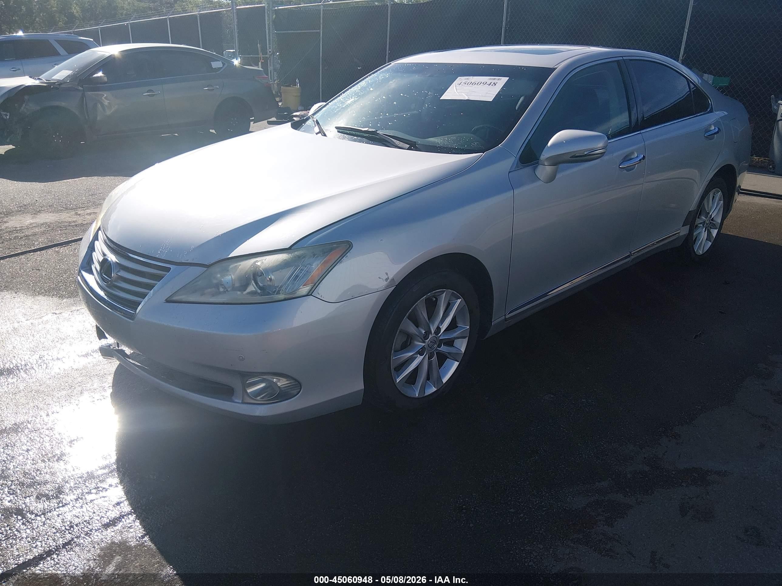 2012 Lexus Es 350   Silver vin: JTHBK1EGXC2482370