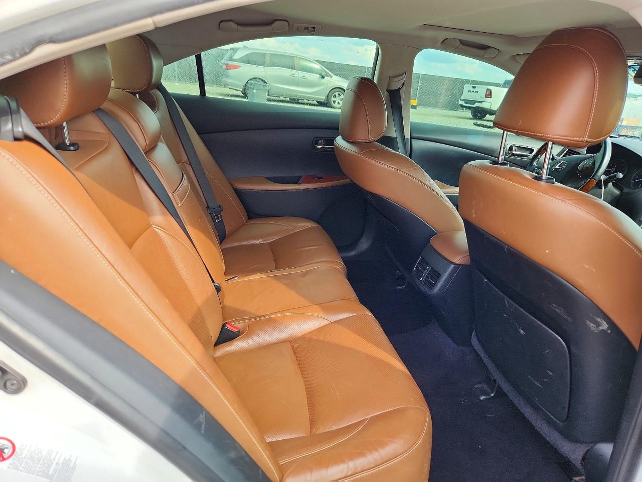 2012 Lexus Es 350 White vin: JTHBK1EGXC2486399
